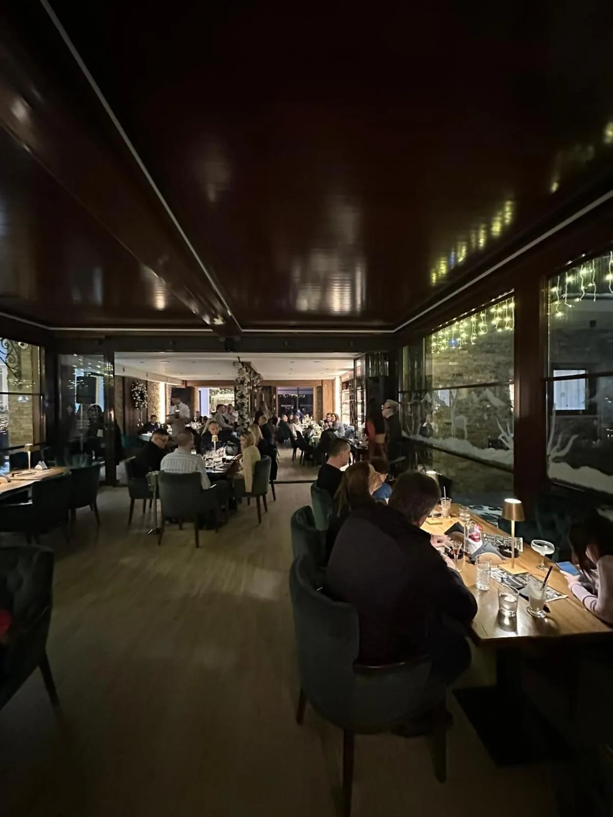 Restaurant/places to eat in All Seasons Residence