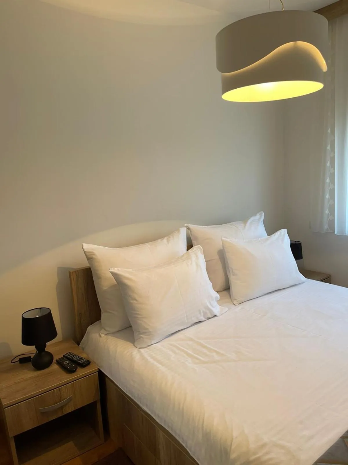 Bedroom, Bed in All Seasons Residence