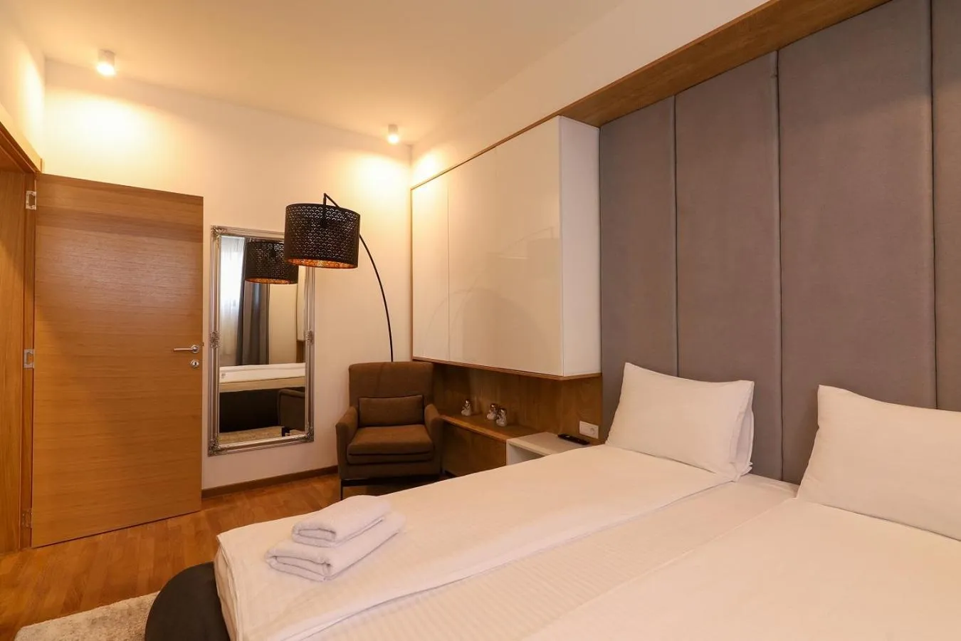 Bedroom, Bed in All Seasons Residence