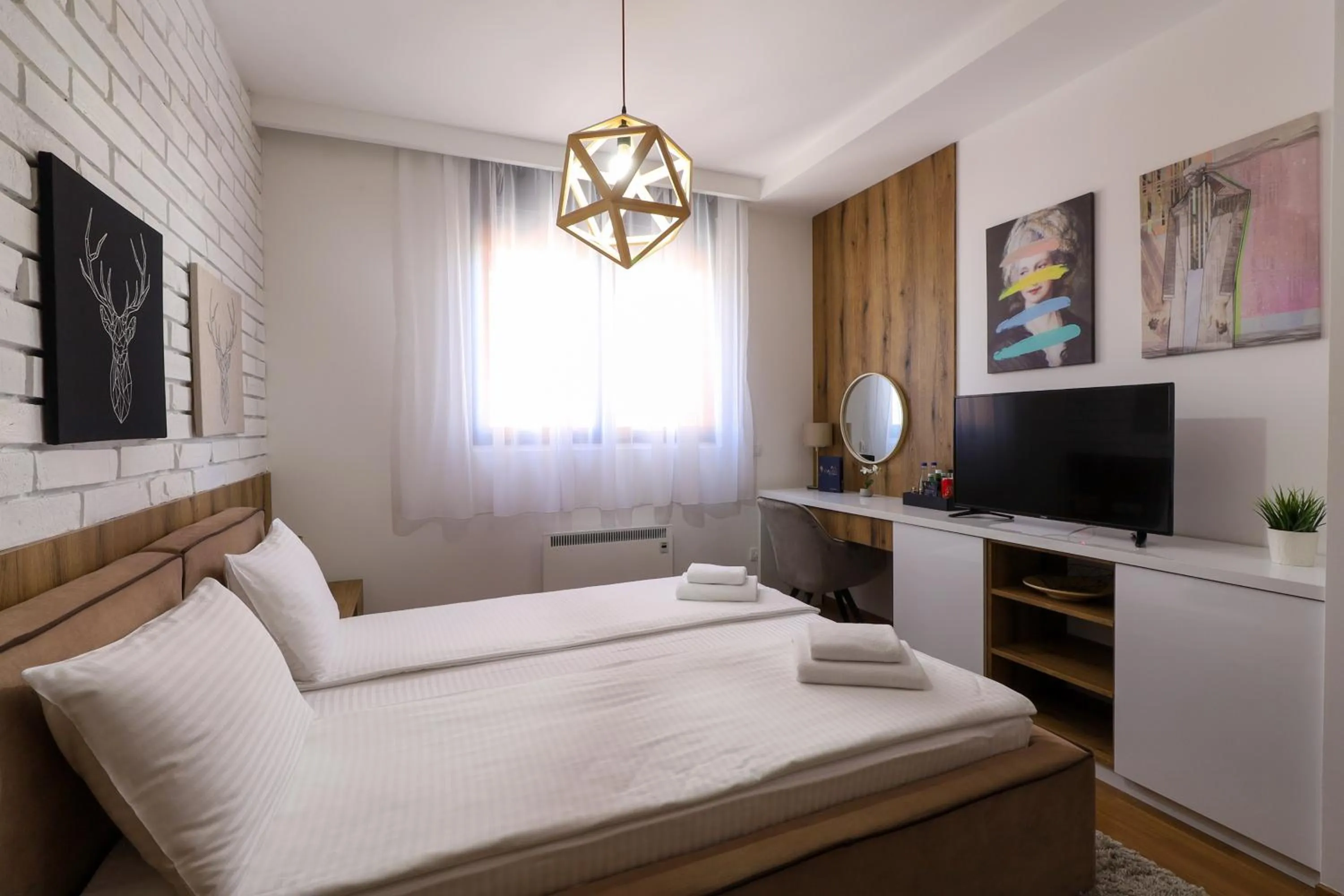 Photo of the whole room, Bed in All Seasons Residence