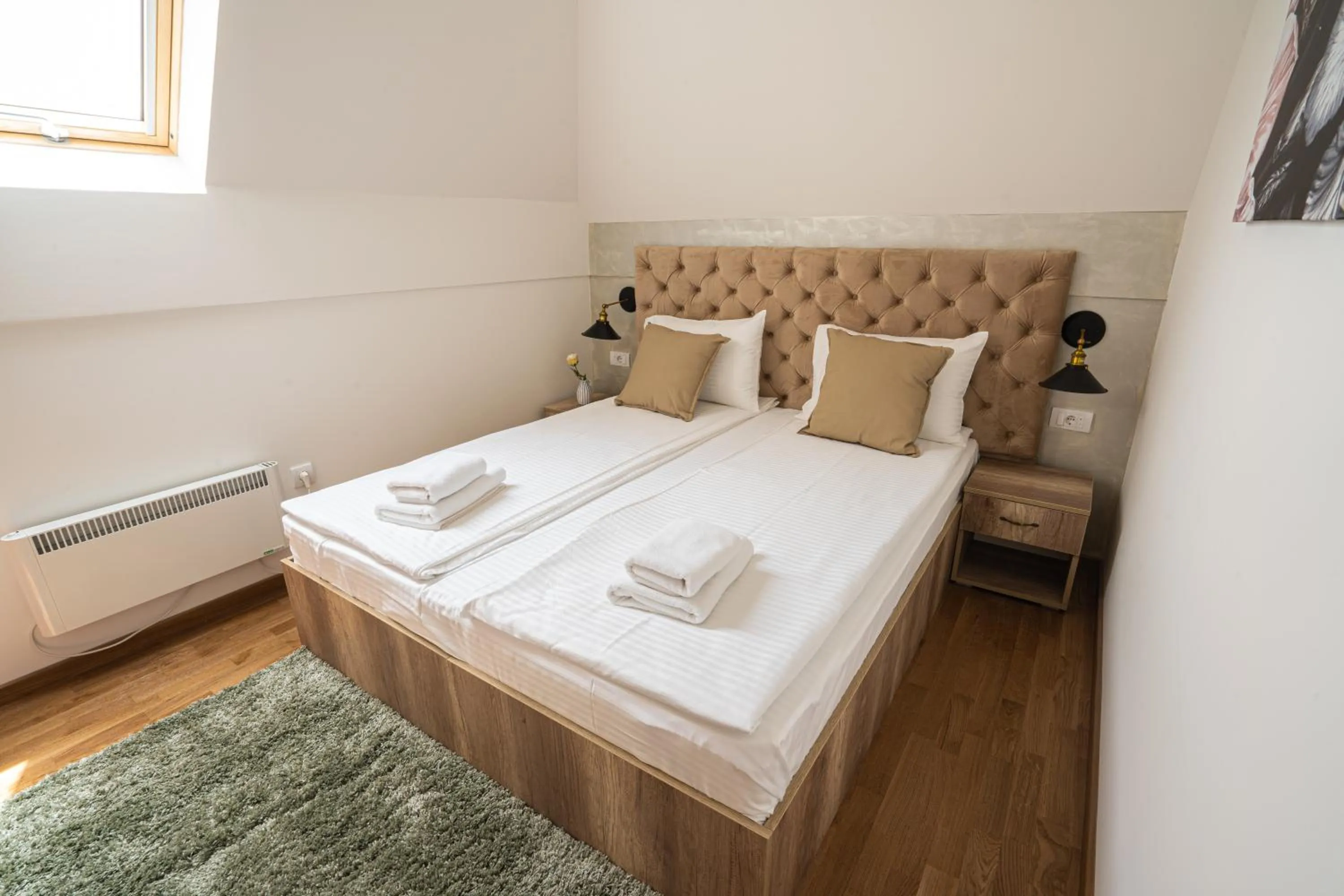 Bedroom, Bed in All Seasons Residence