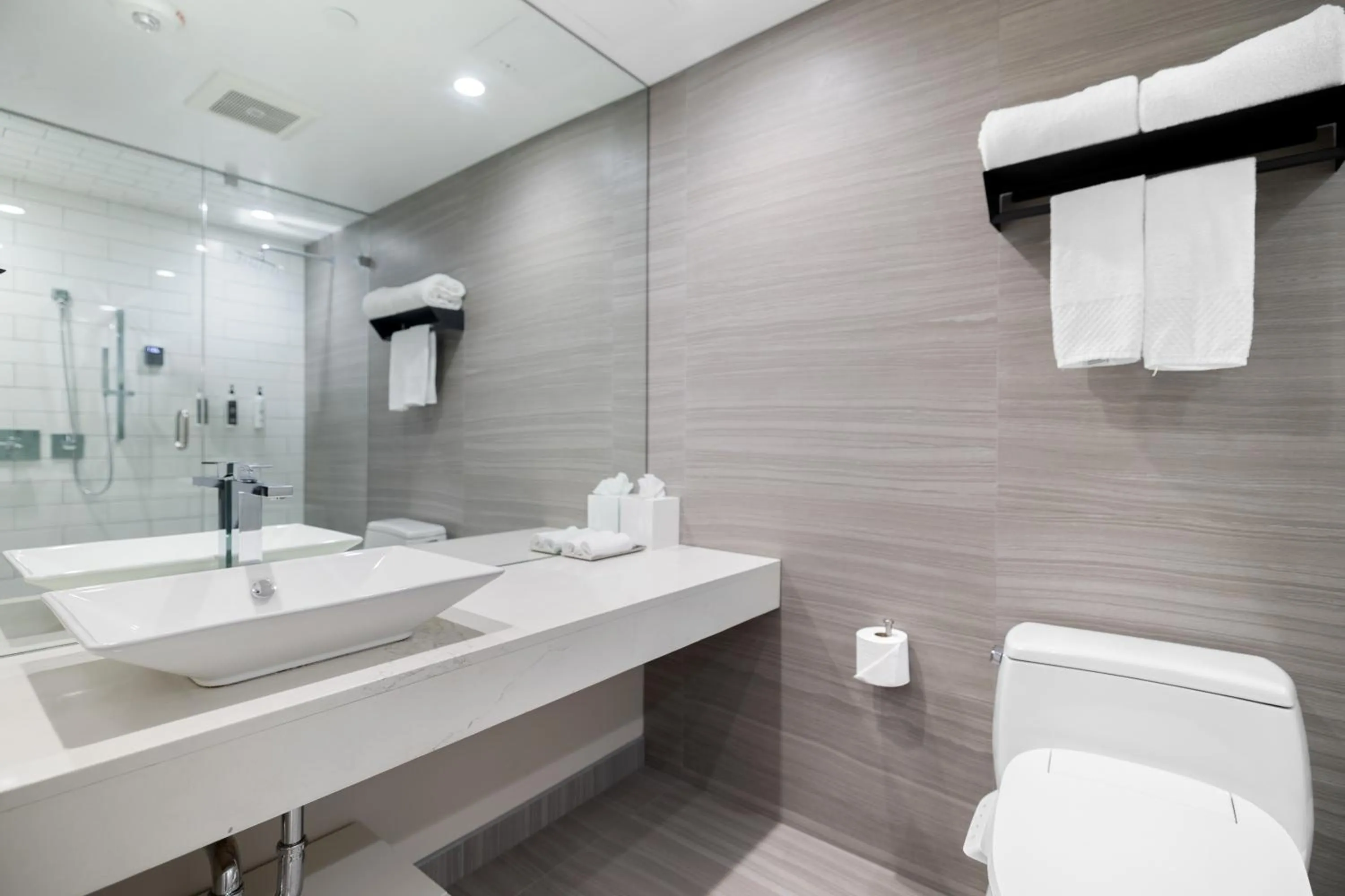 Bathroom in Infinity Hotel San Francisco, Tapestry Collection by Hilton