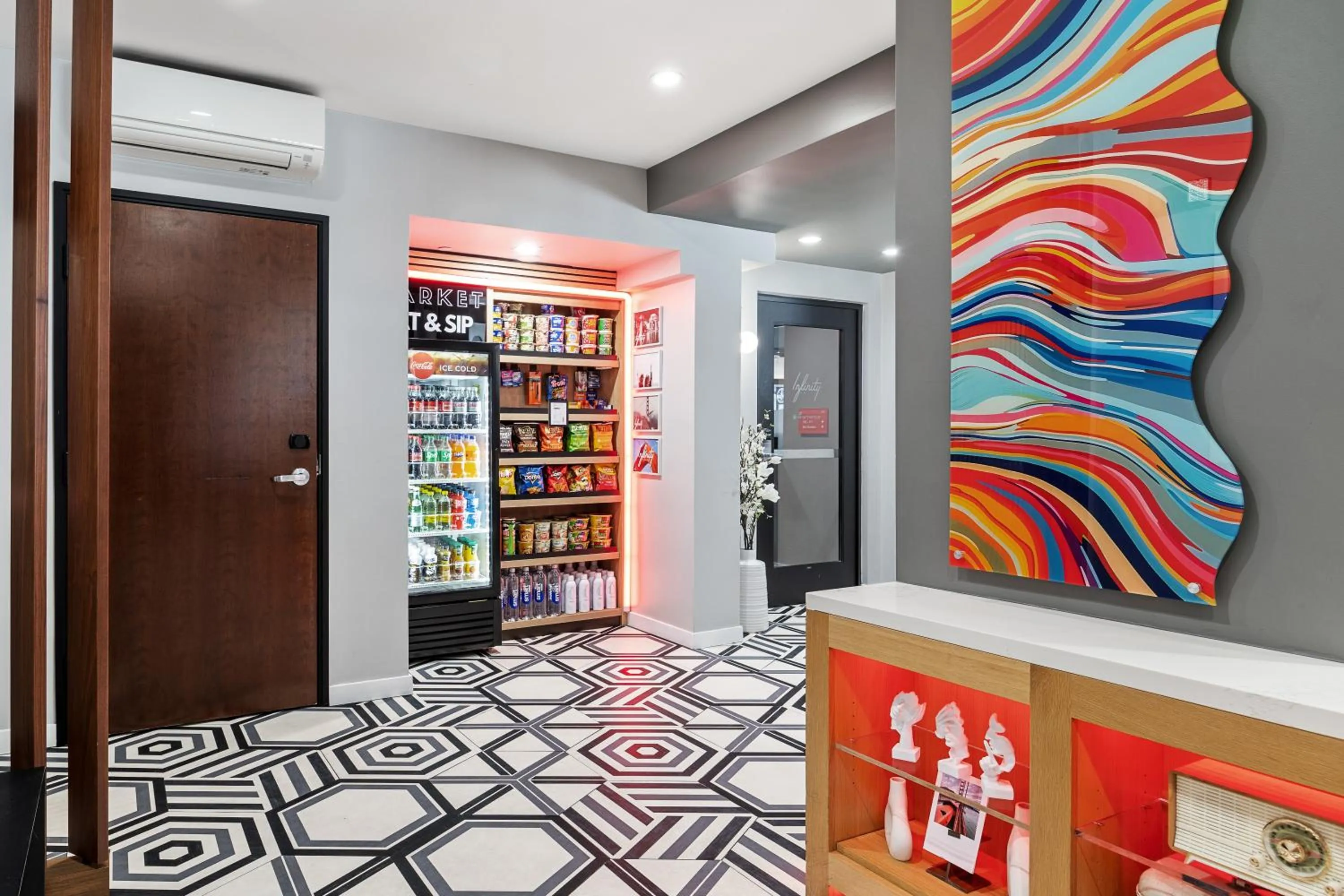 Lobby or reception in Infinity Hotel San Francisco, Tapestry Collection by Hilton