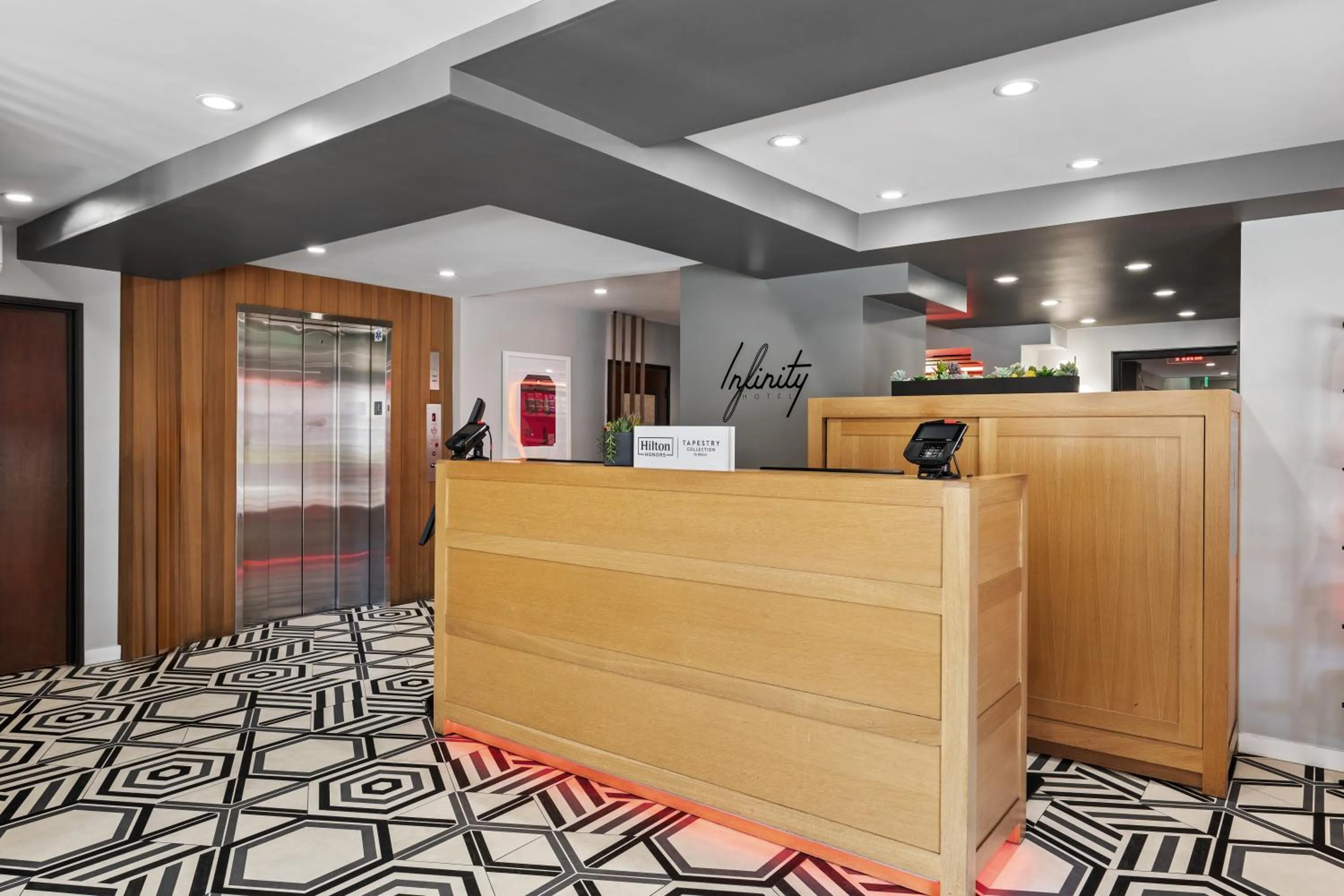 Lobby or reception in Infinity Hotel San Francisco, Tapestry Collection by Hilton