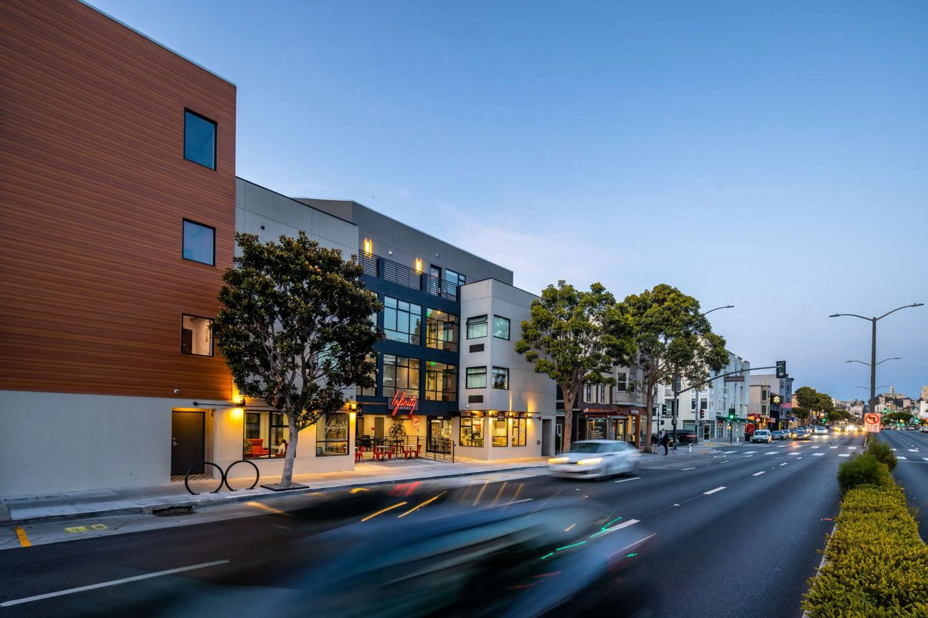 Property building in Infinity Hotel San Francisco, Tapestry Collection by Hilton