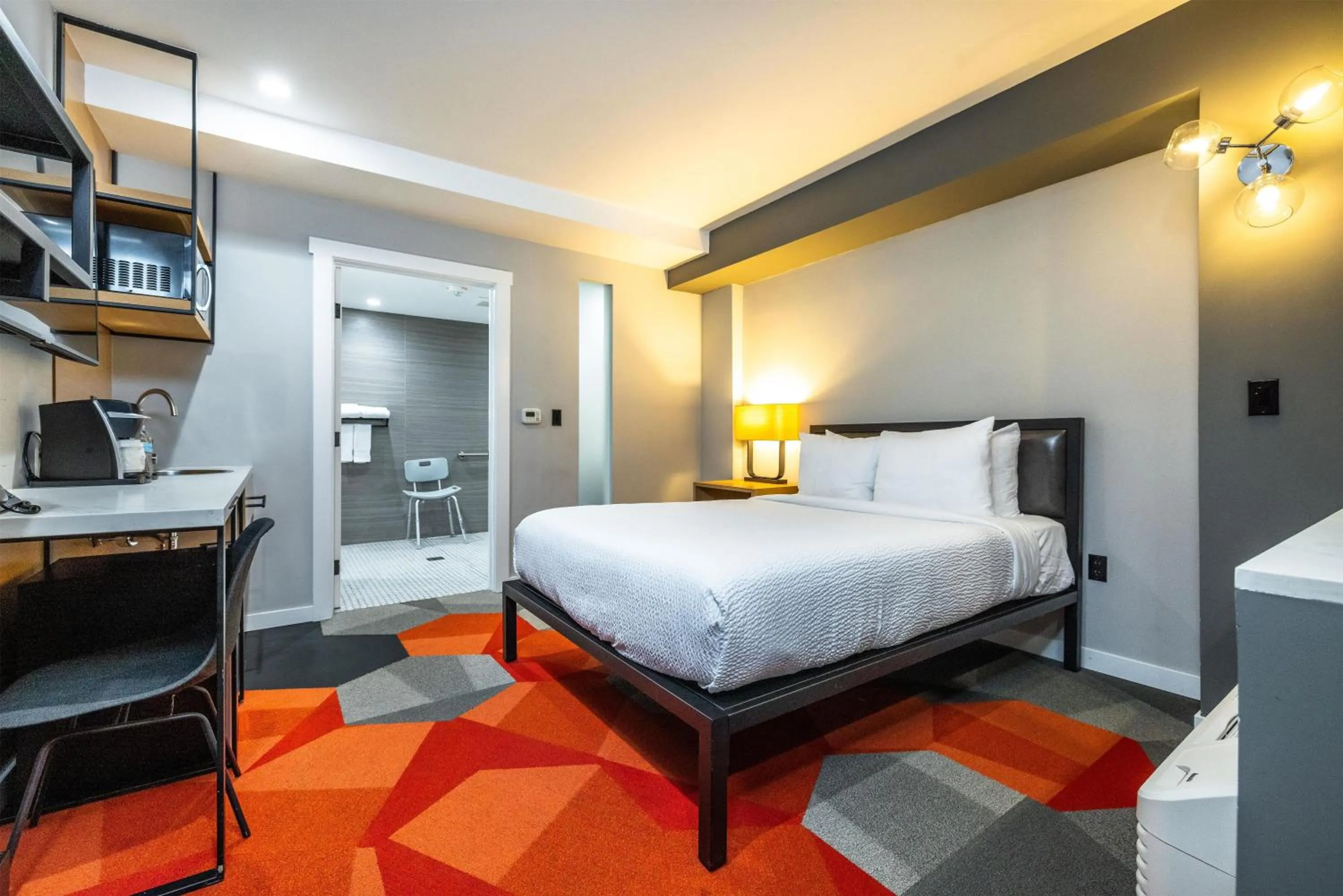 Bed in Infinity Hotel San Francisco, Tapestry Collection by Hilton
