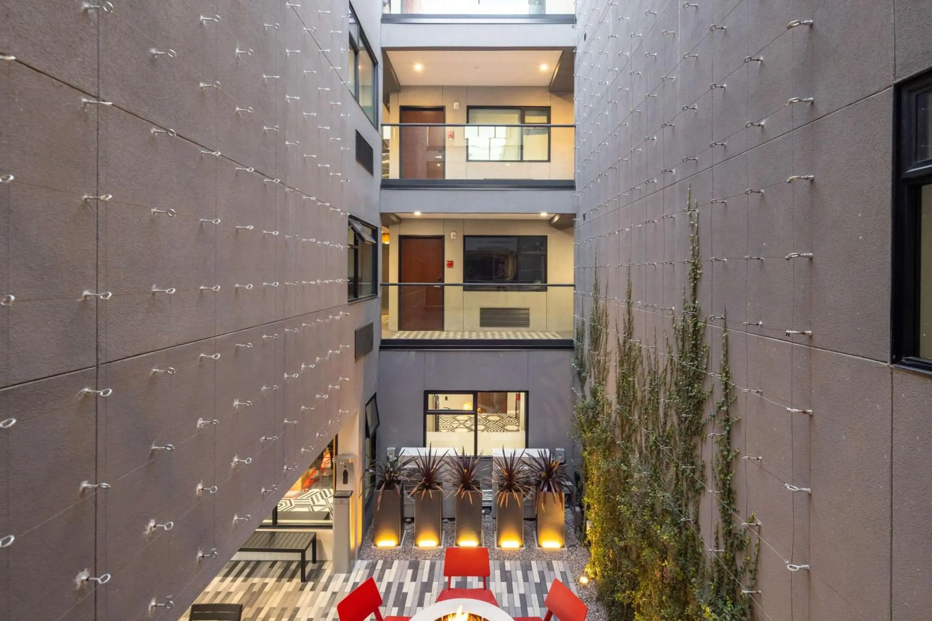 Property building in Infinity Hotel San Francisco, Tapestry Collection by Hilton Property building in Infinity Hotel San Francisco, Tapestry Collection by Hilton