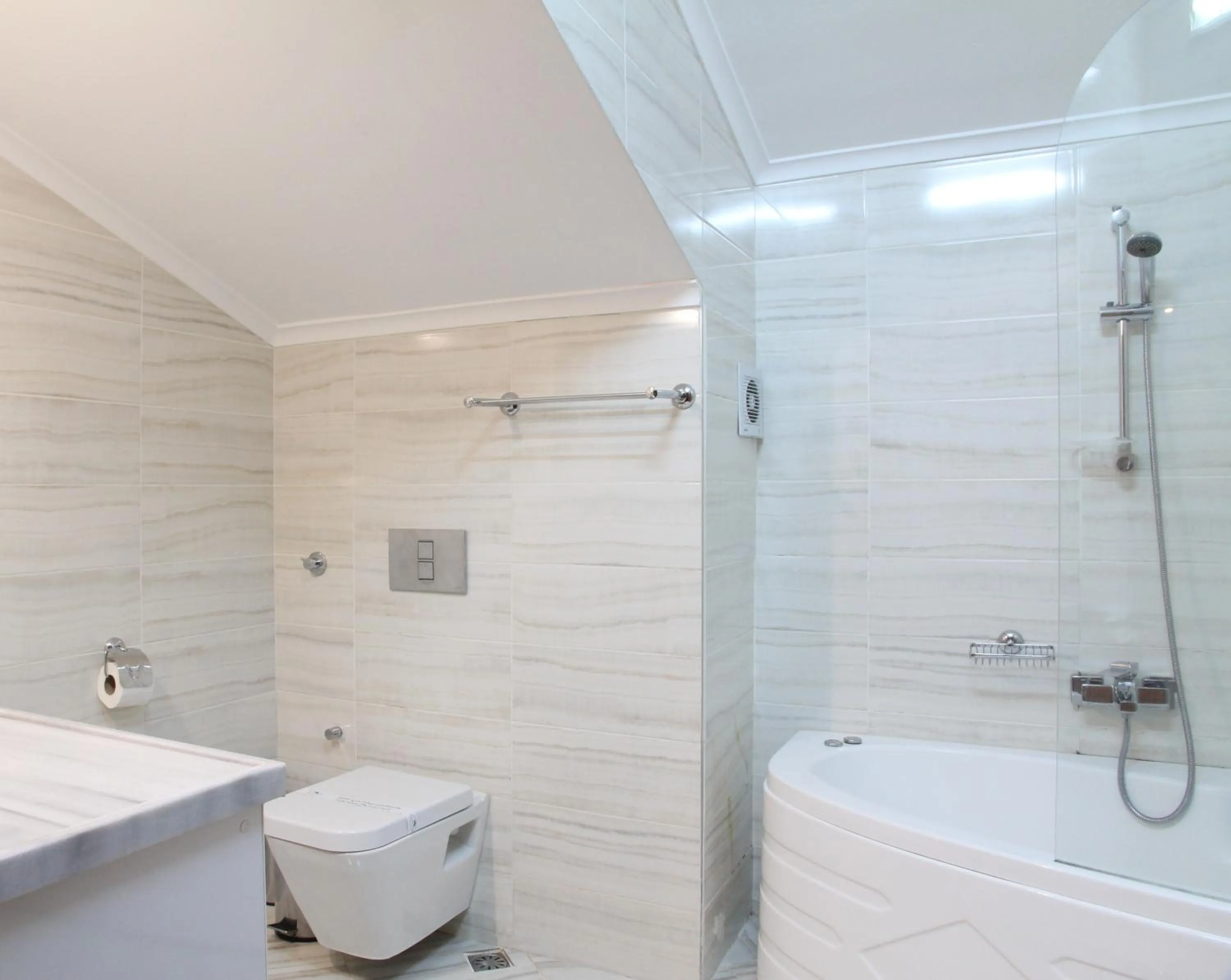 Bathroom in Kilpa Hotel