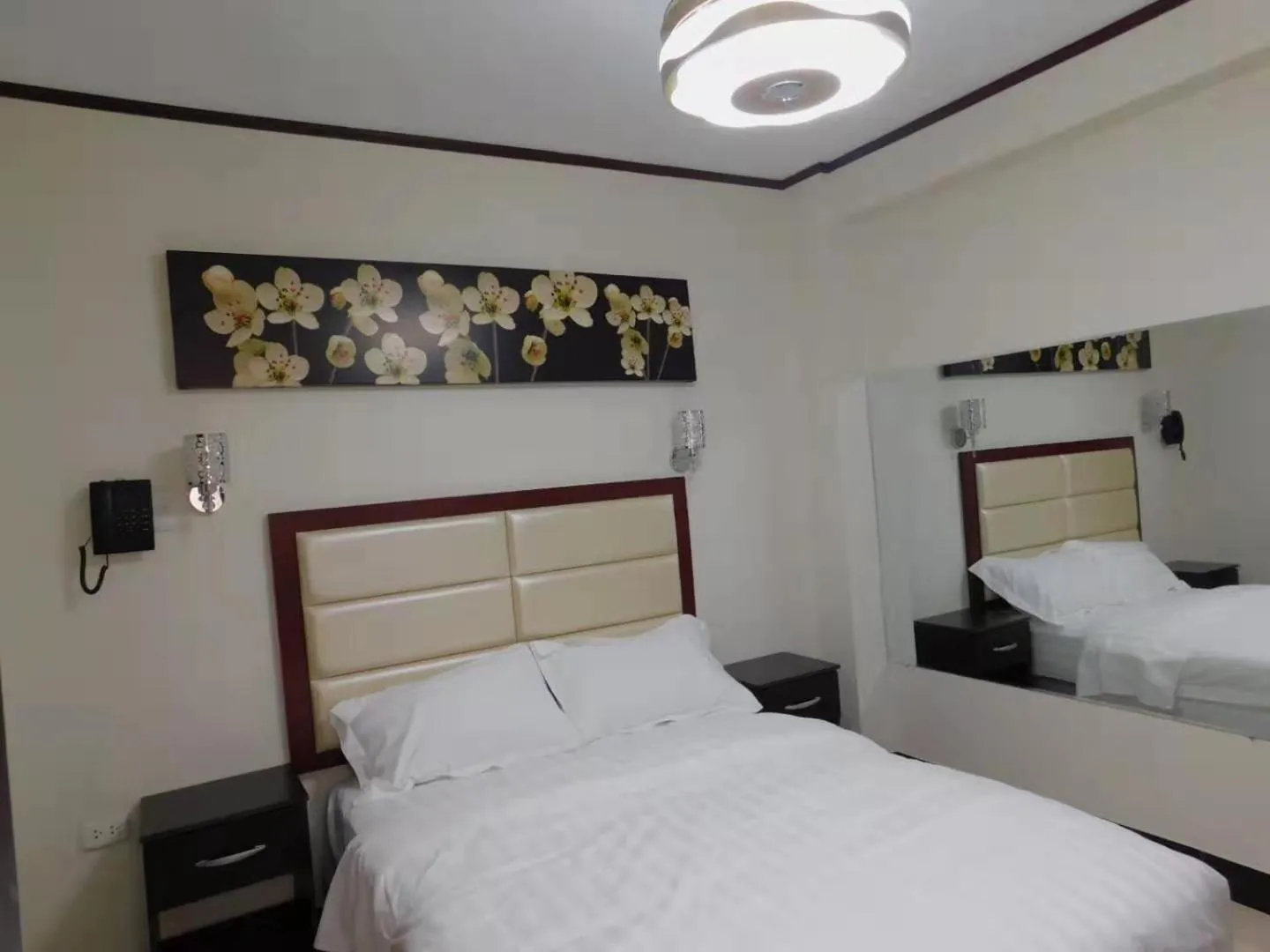 Sunshine Hotel