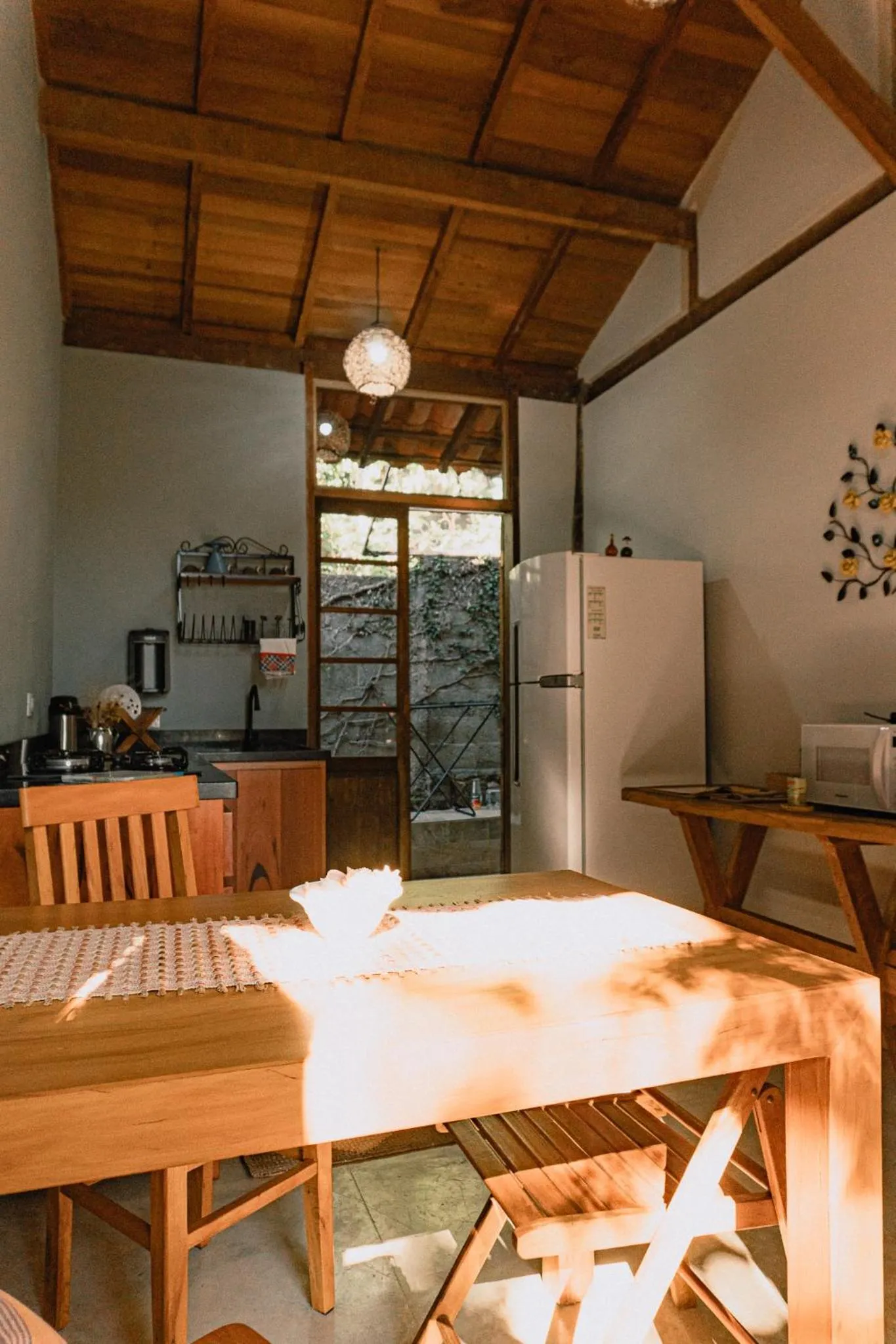 Kitchen or kitchenette in Casa no Sul de Ilhabela