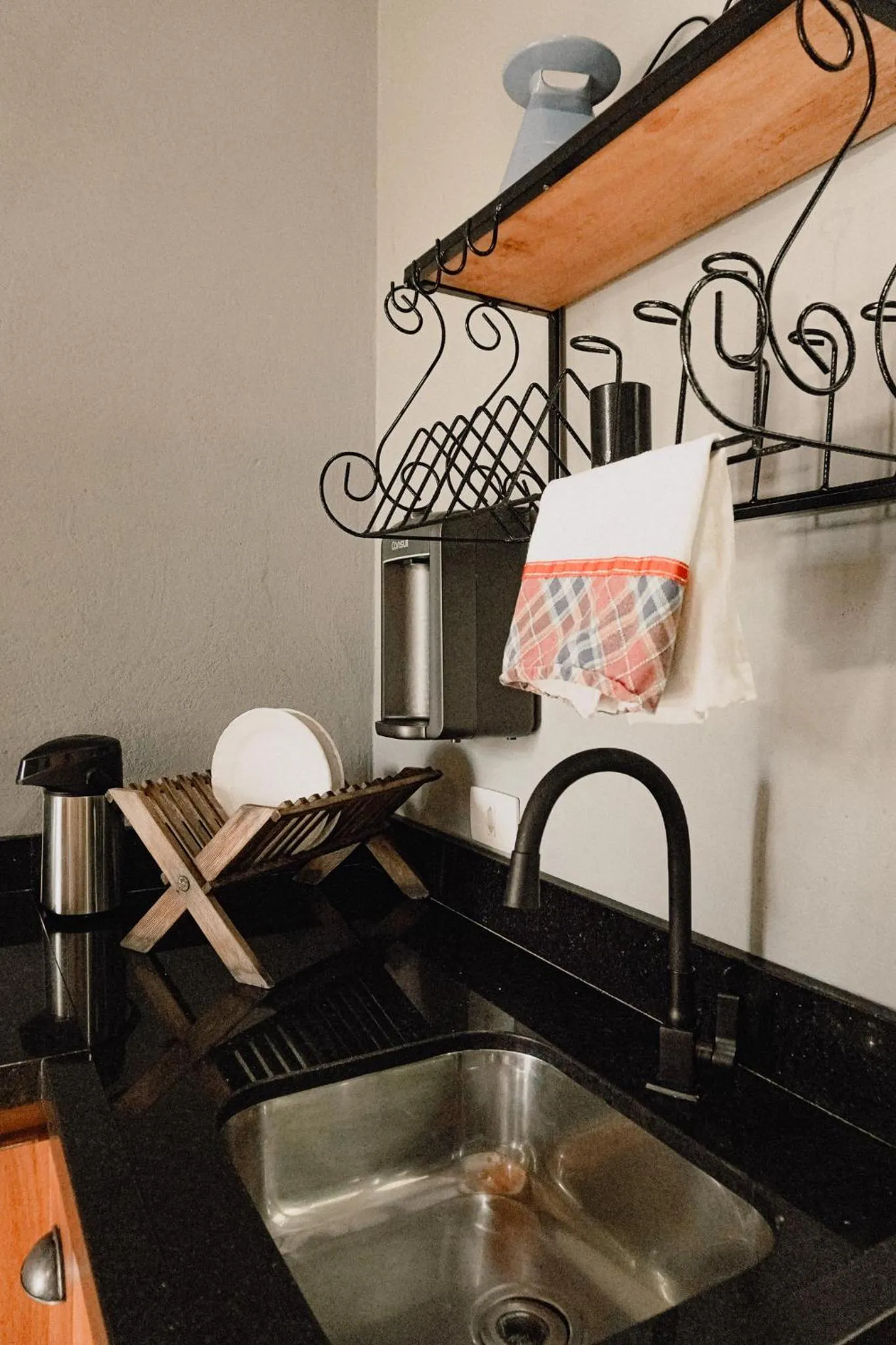kitchen in Casa no Sul de Ilhabela