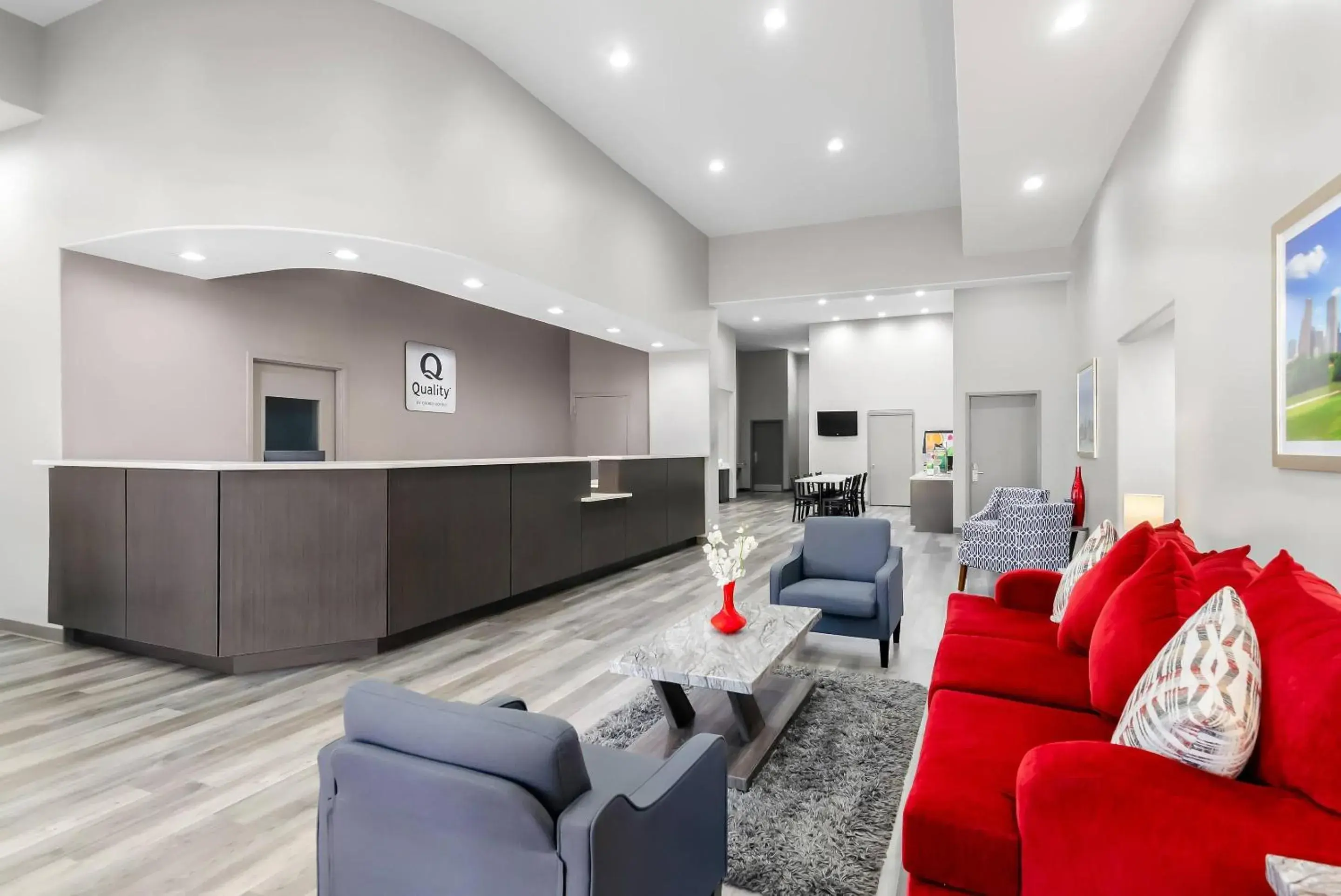Lobby or reception in Quality Suites Houston NW Cy-Fair Lobby or reception in Quality Suites Houston NW Cy-Fair