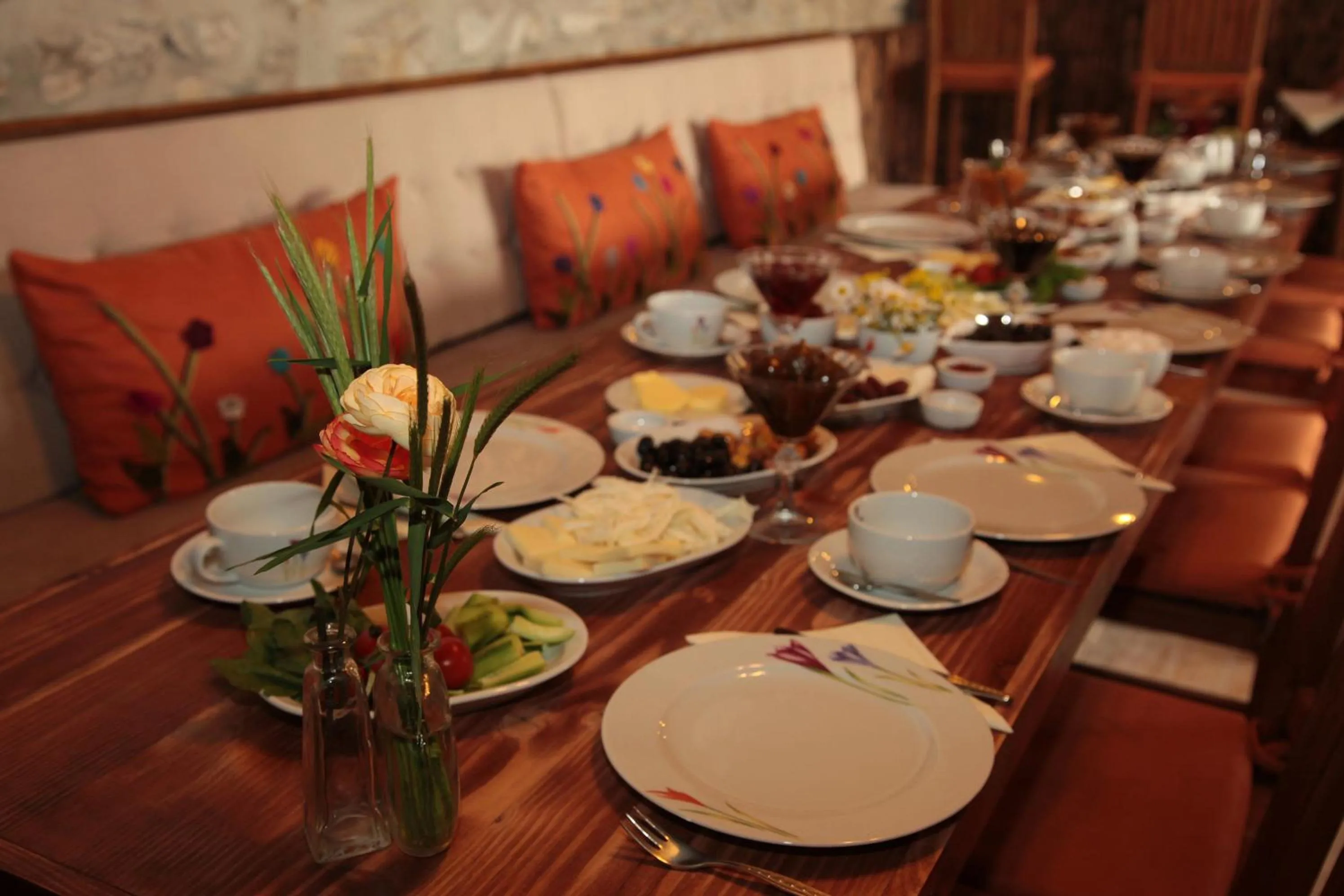 Restaurant/places to eat in Dadibra Konak Hotel