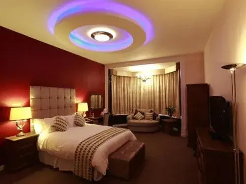 Bedroom, Bed in The Pearl Hotel Bedroom, Bed in The Pearl Hotel