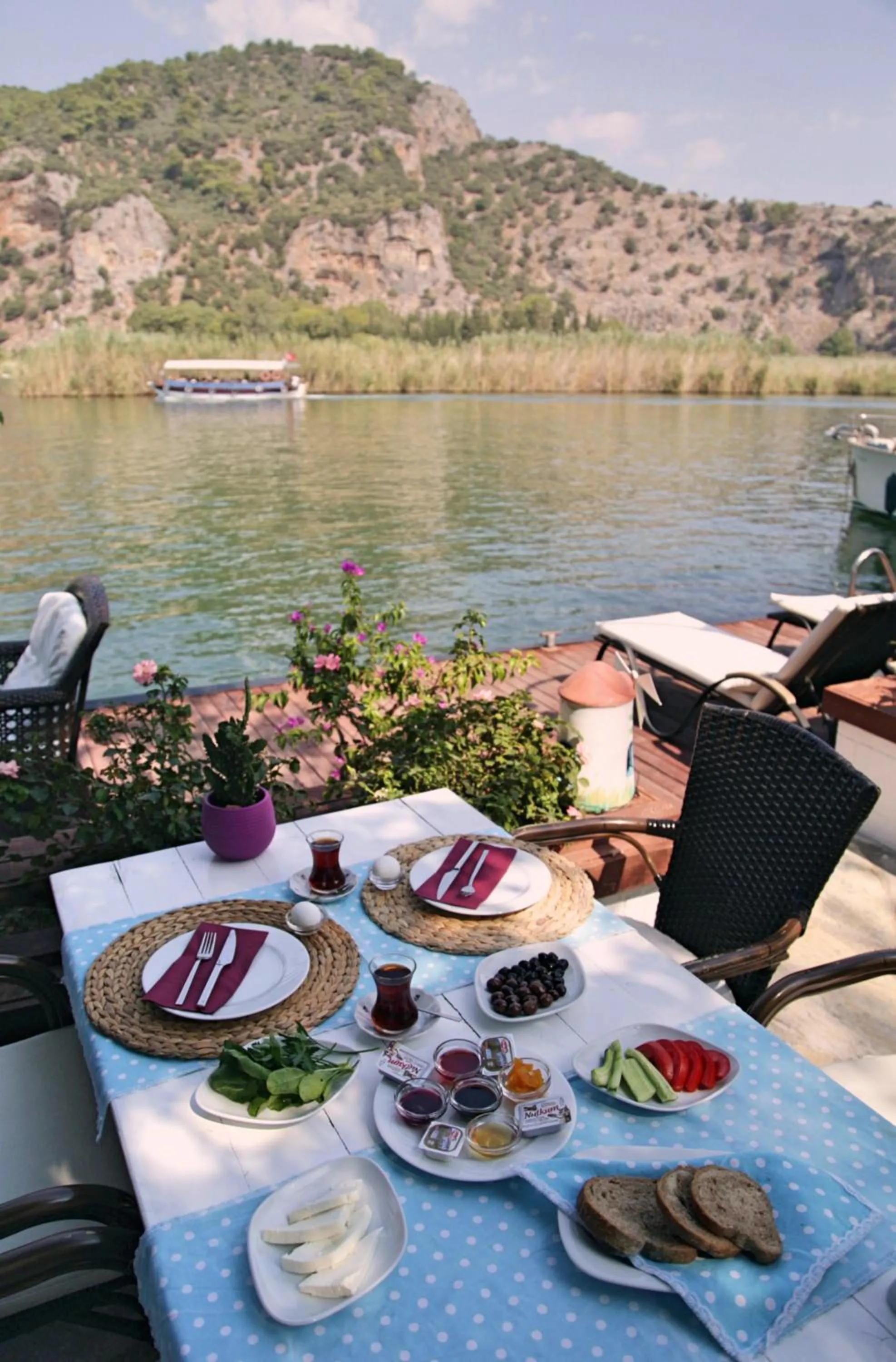 Myra Hotel