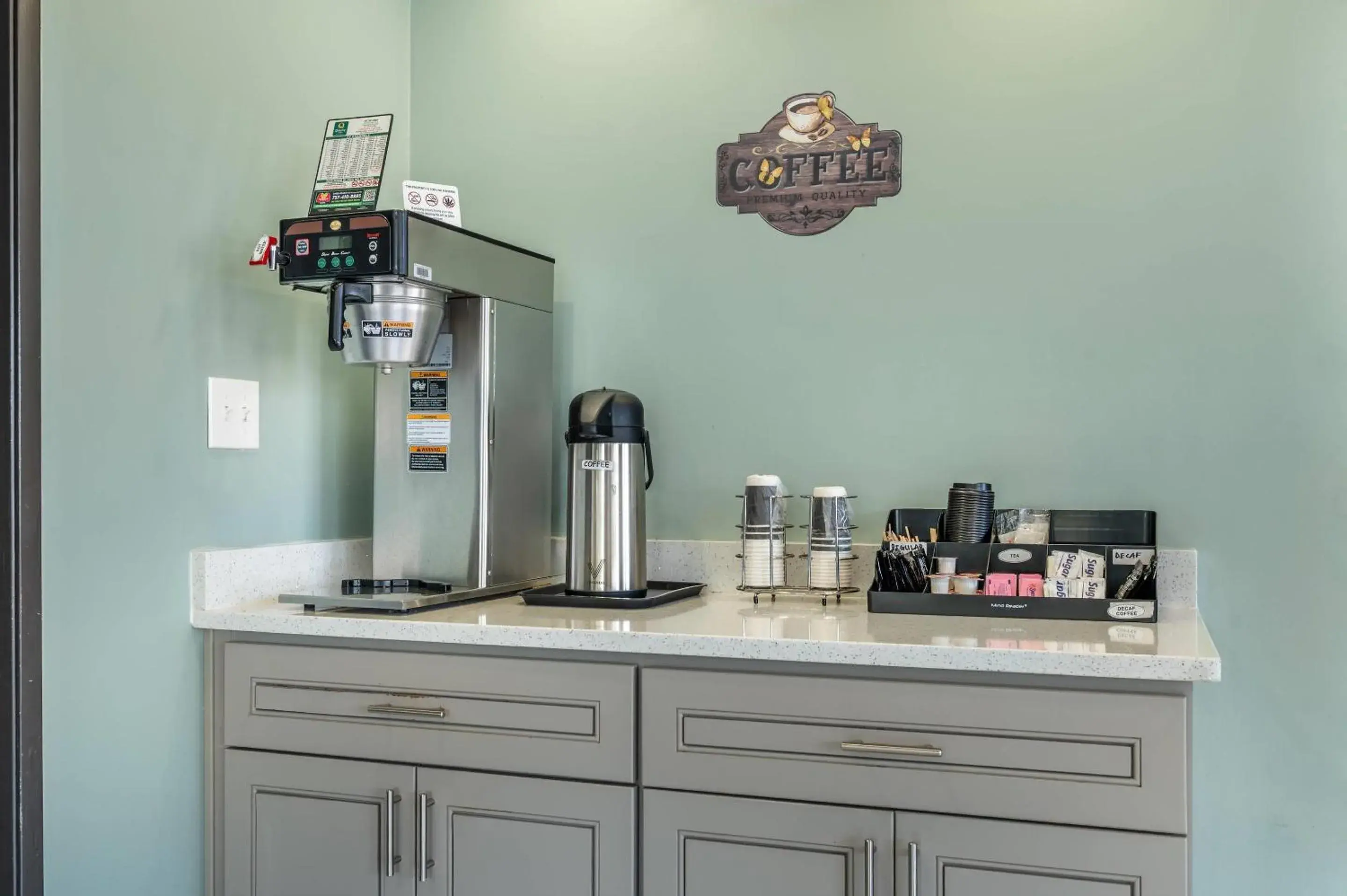 Breakfast in Quality Inn Chesapeake Breakfast in Quality Inn Chesapeake