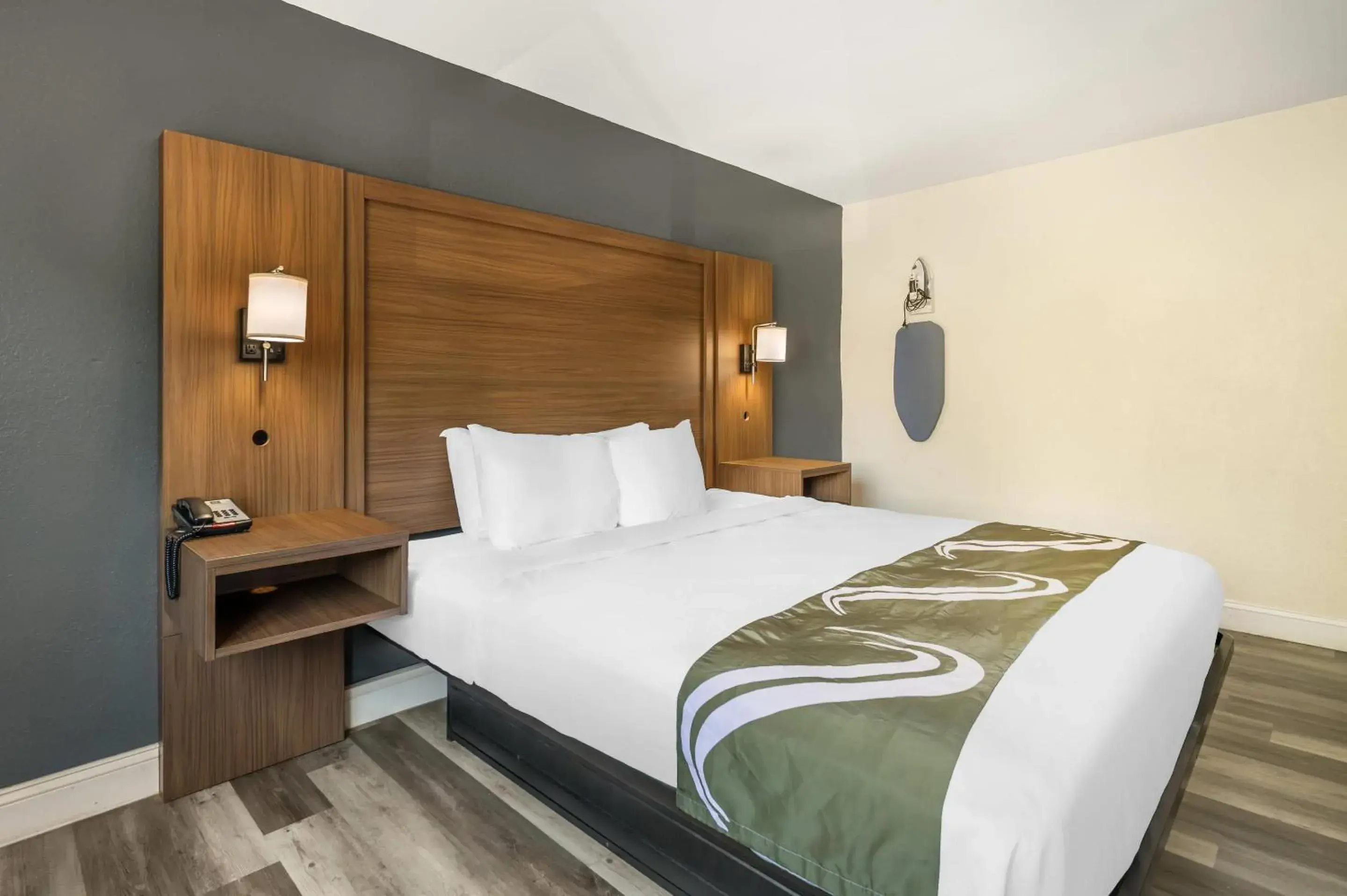 Bedroom, Bed in Quality Inn Chesapeake Bedroom, Bed in Quality Inn Chesapeake