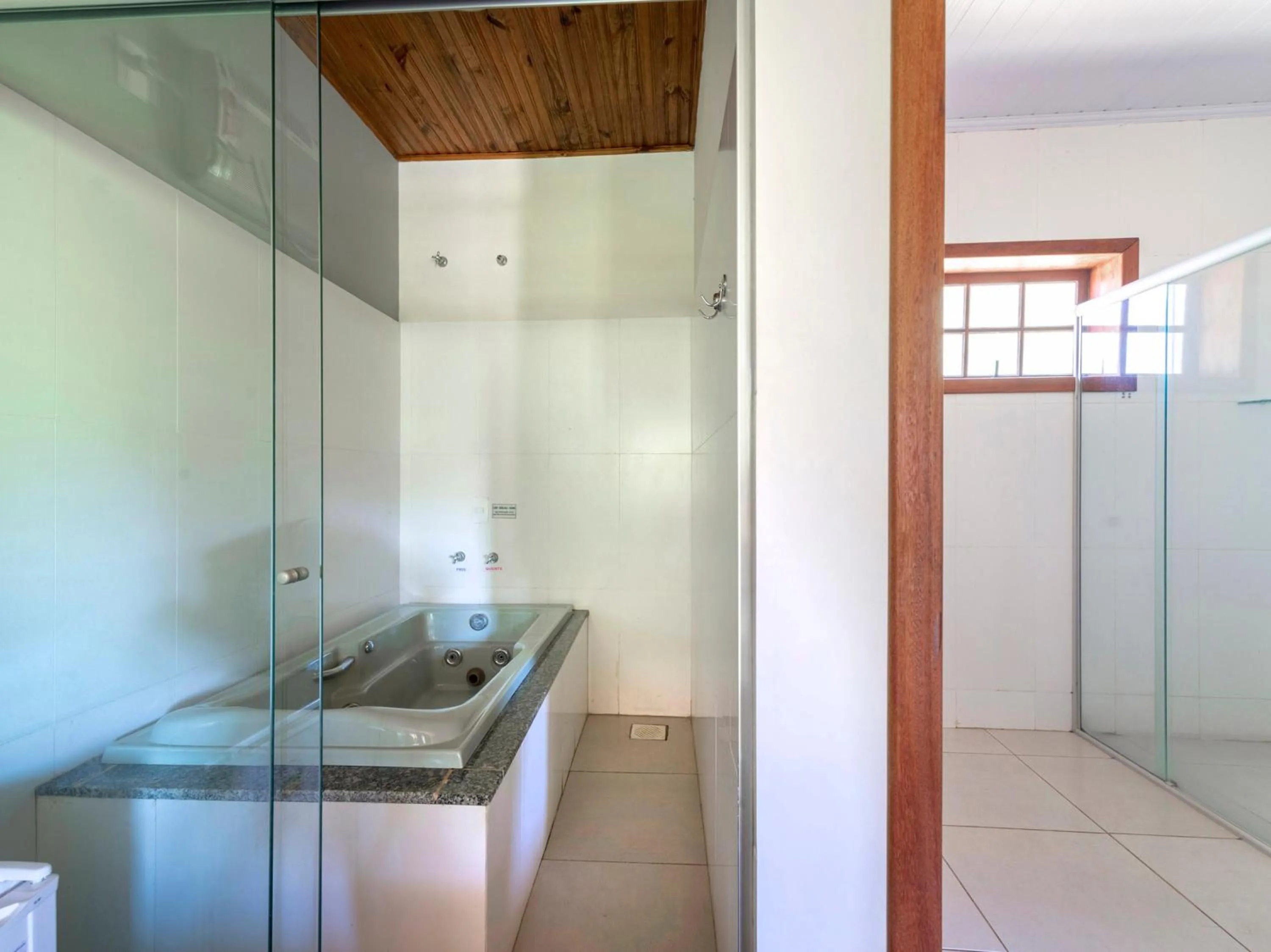 Deluxe Double Room with Spa Bath  - single occupancy in Hotel Fazenda Morada Do Imperador