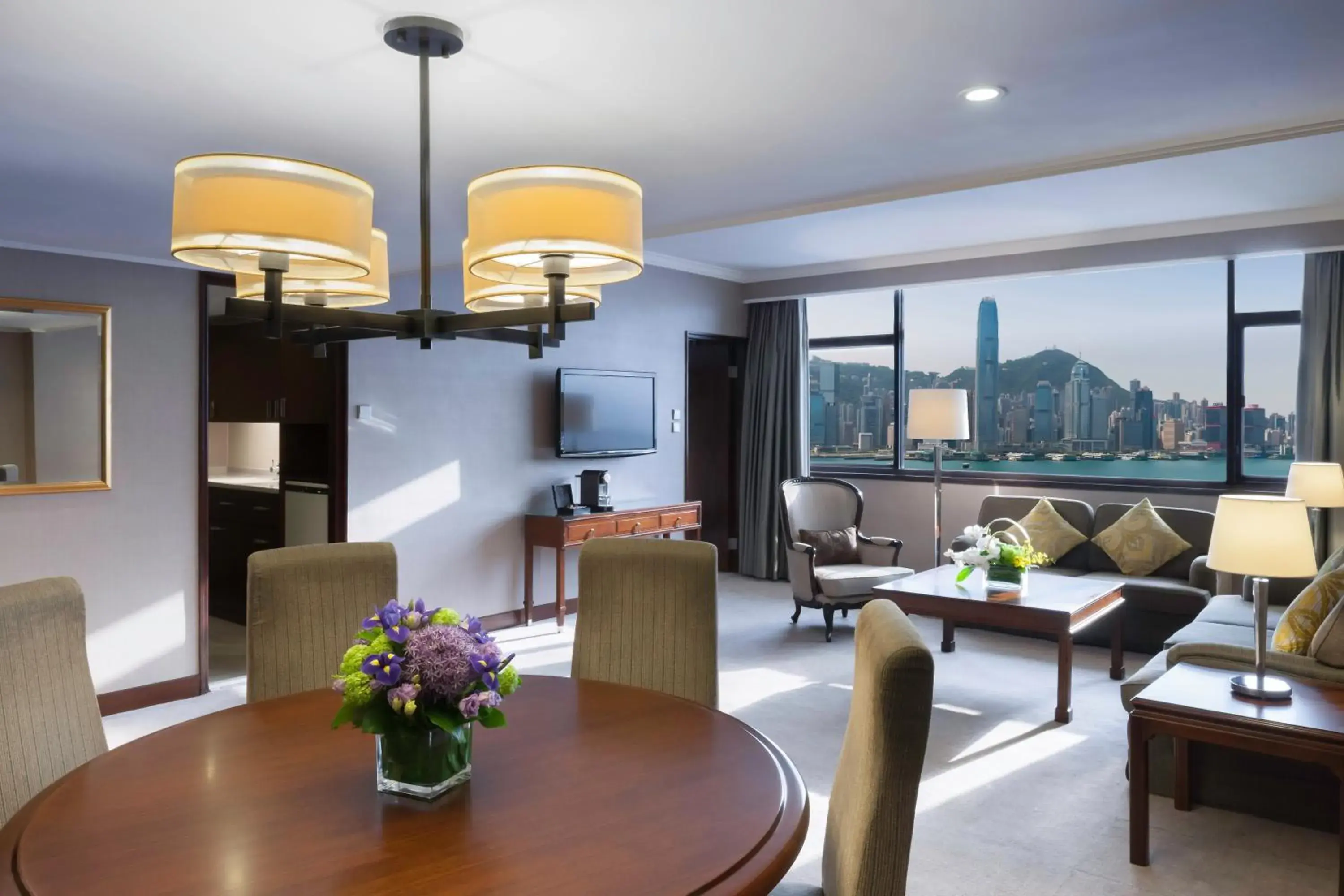 Bedroom in Marco Polo Hongkong Hotel Bedroom in Marco Polo Hongkong Hotel