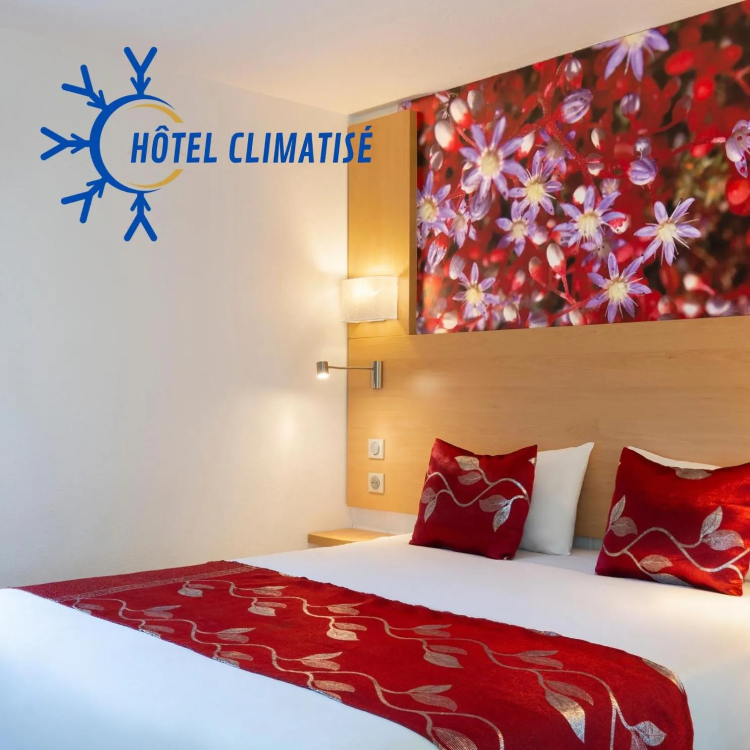 air conditioner, Bed in Fasthotel Orleans Zénith