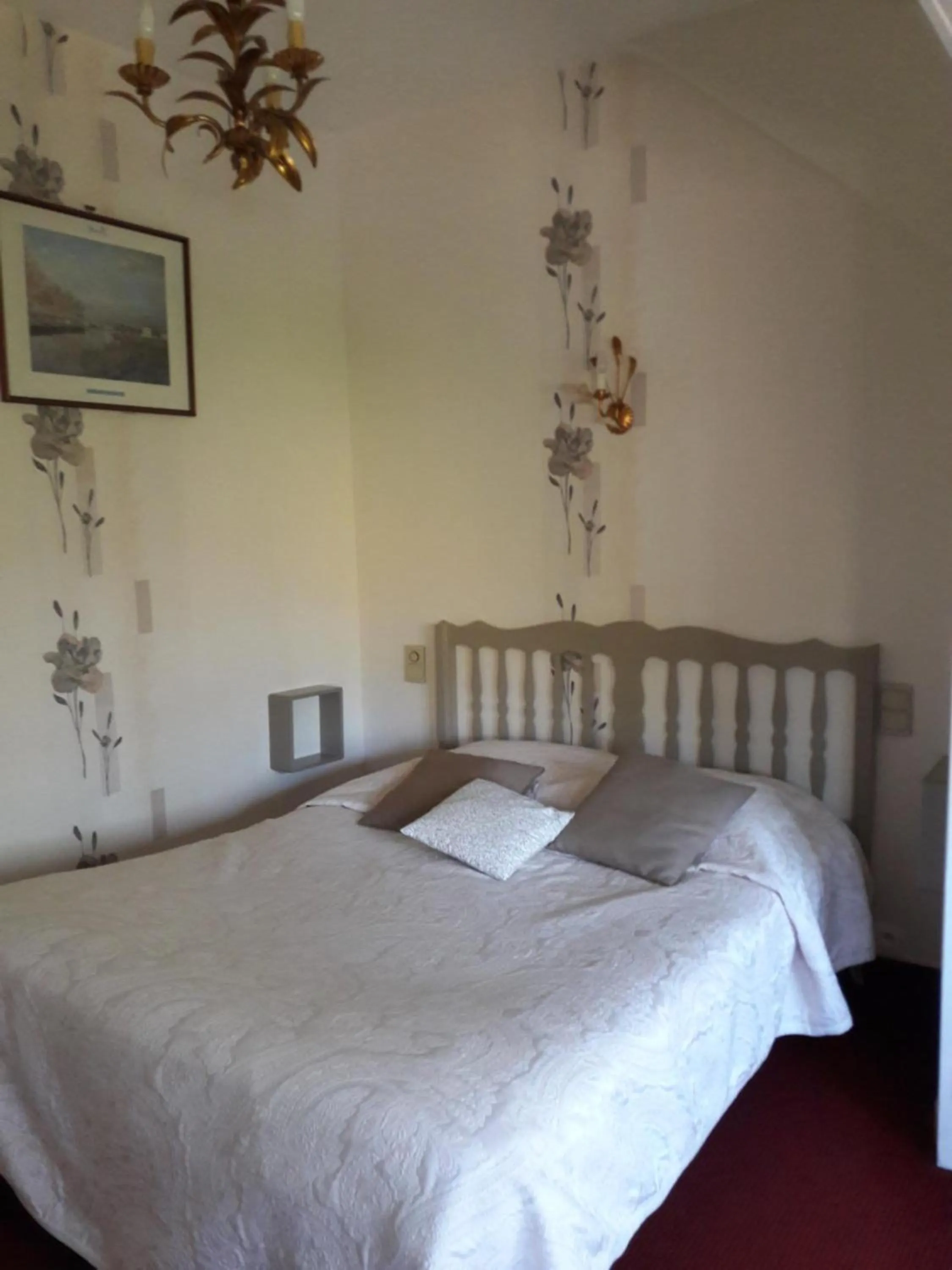 Bed in Chambres d'Hôtes du Moulin du Vey