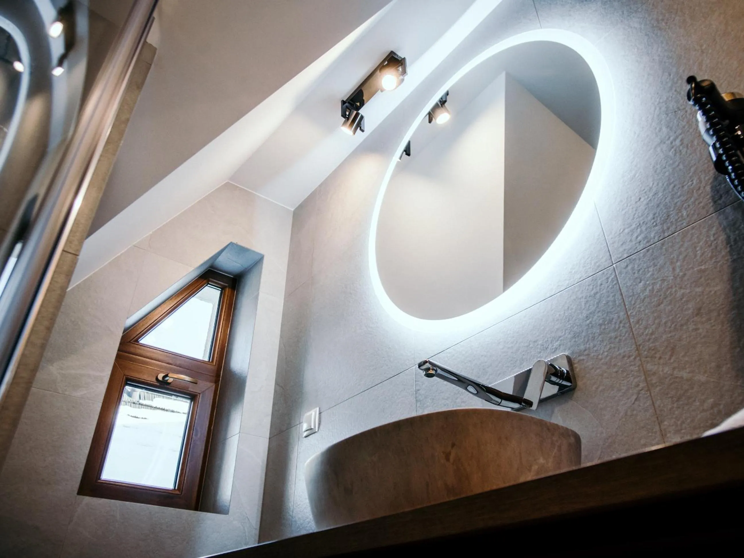 Bathroom in Willa Pachówka - tam, gdzie natura spotyka się z nowoczesnością