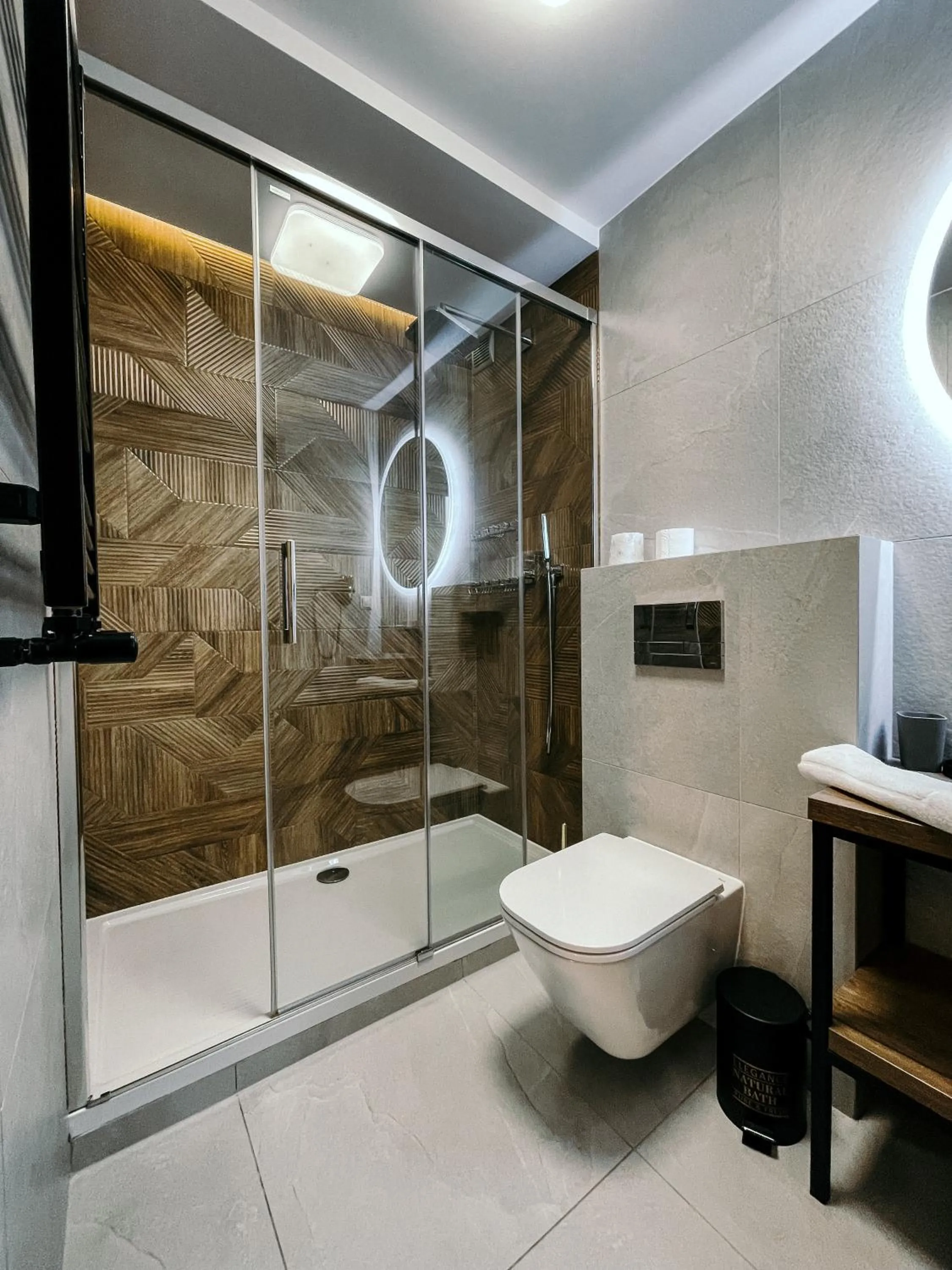 Bathroom in Willa Pachówka - tam, gdzie natura spotyka się z nowoczesnością
