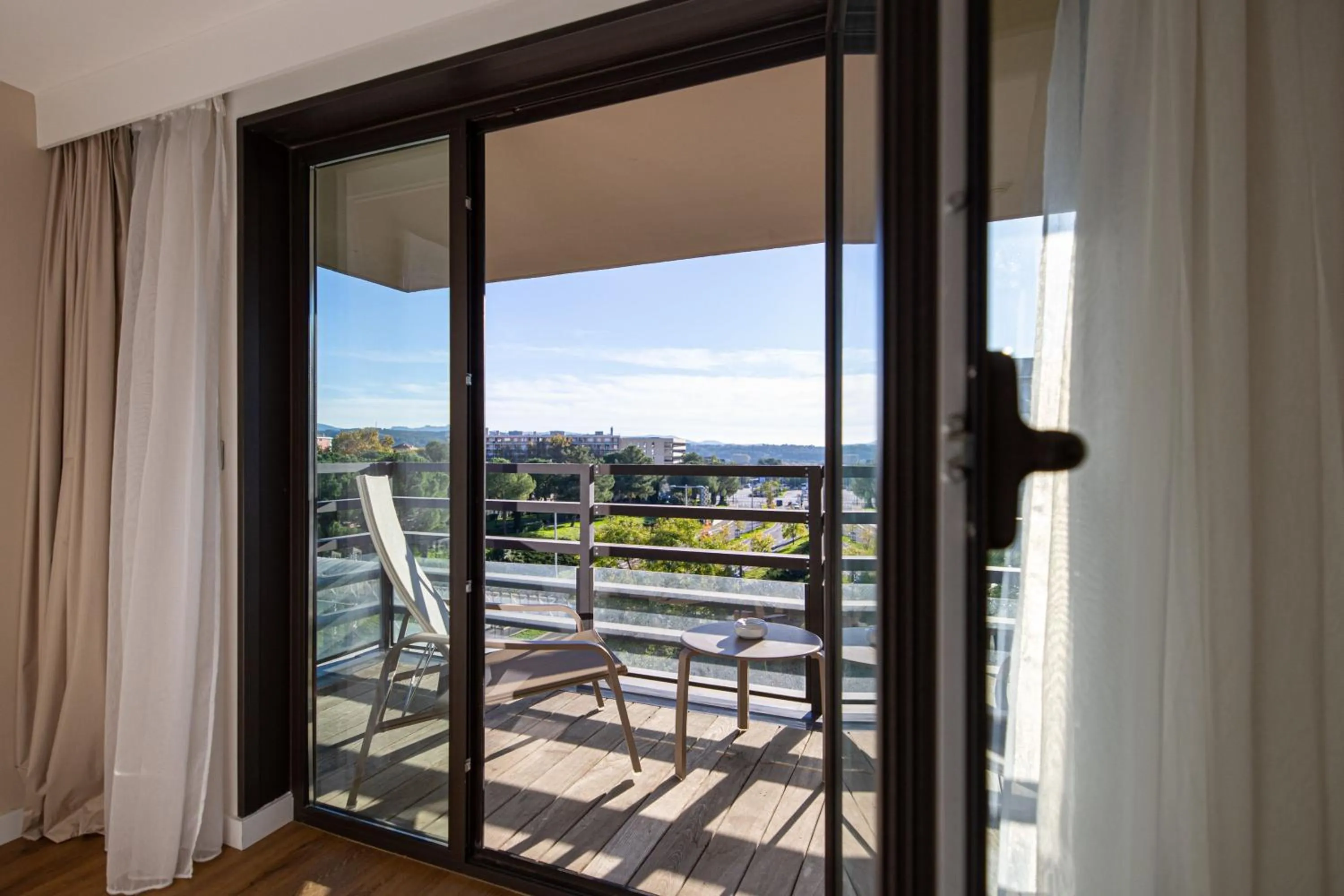 Living room in Renaissance Aix-en-Provence Hotel