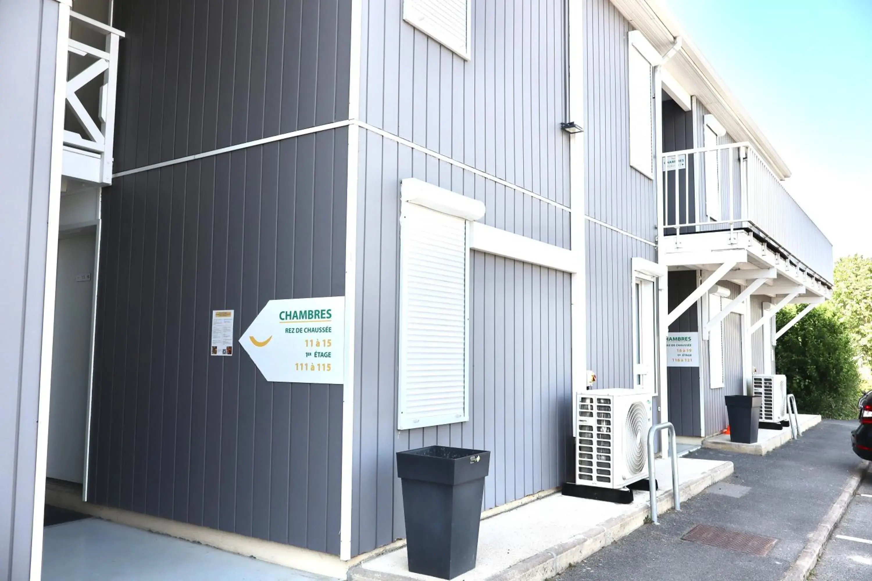 Facade/entrance in Brit Hotel Essentiel REIMS Taissy Facade/entrance in Brit Hotel Essentiel REIMS Taissy