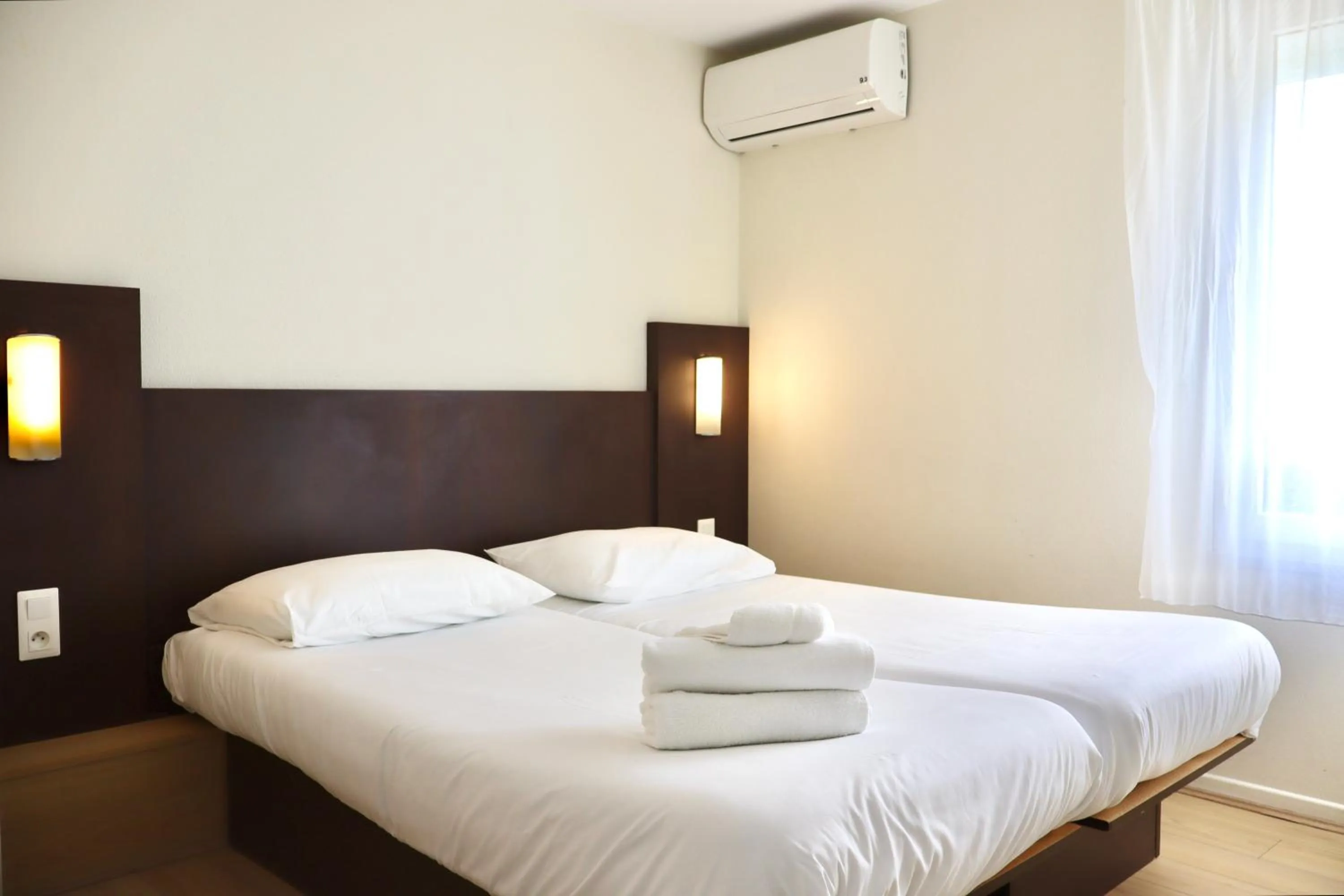 Bed in Brit Hotel Essentiel REIMS Taissy