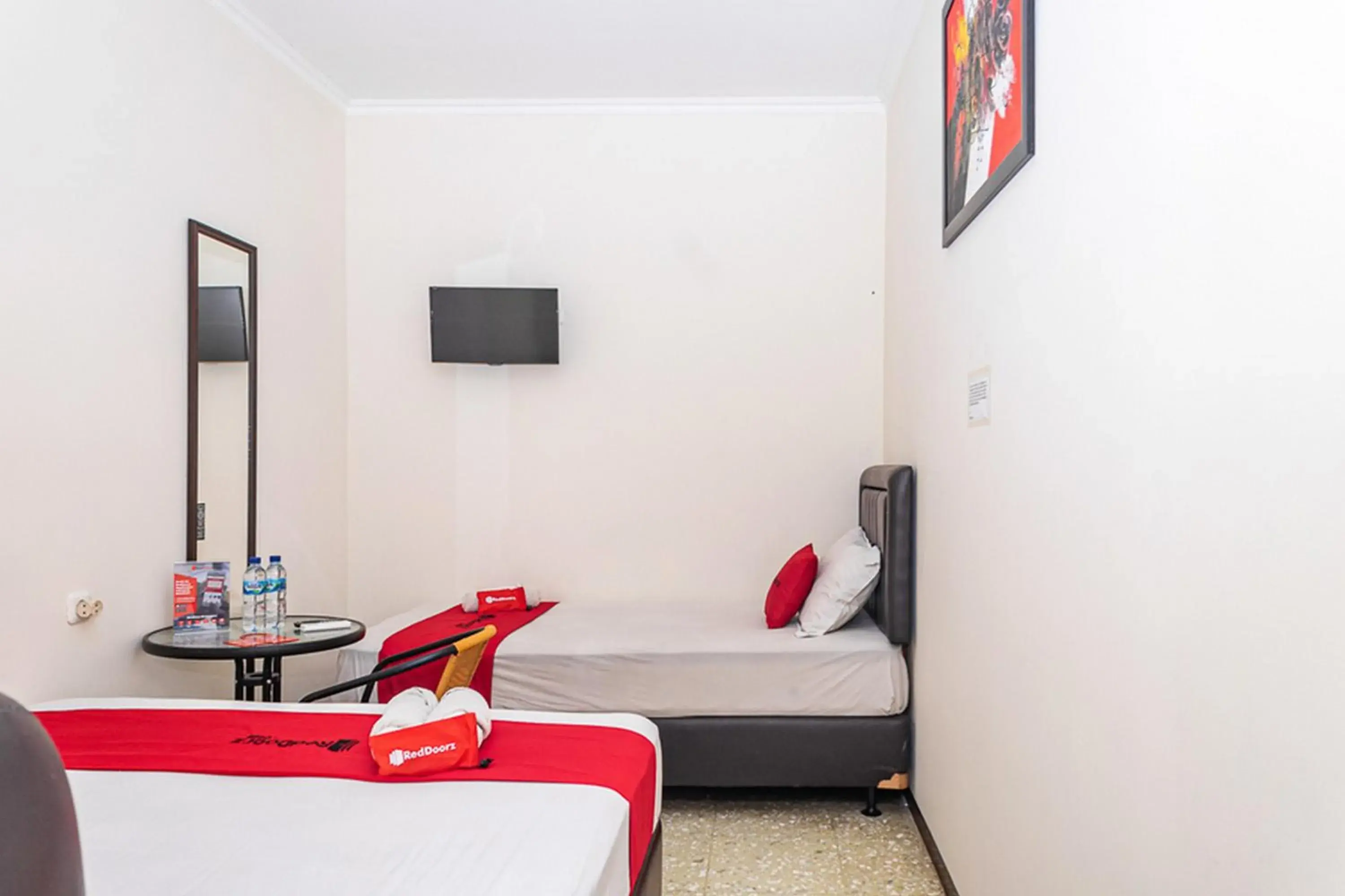 Bed in RedDoorz near Alun Alun Bandung 2 Bed in RedDoorz near Alun Alun Bandung 2