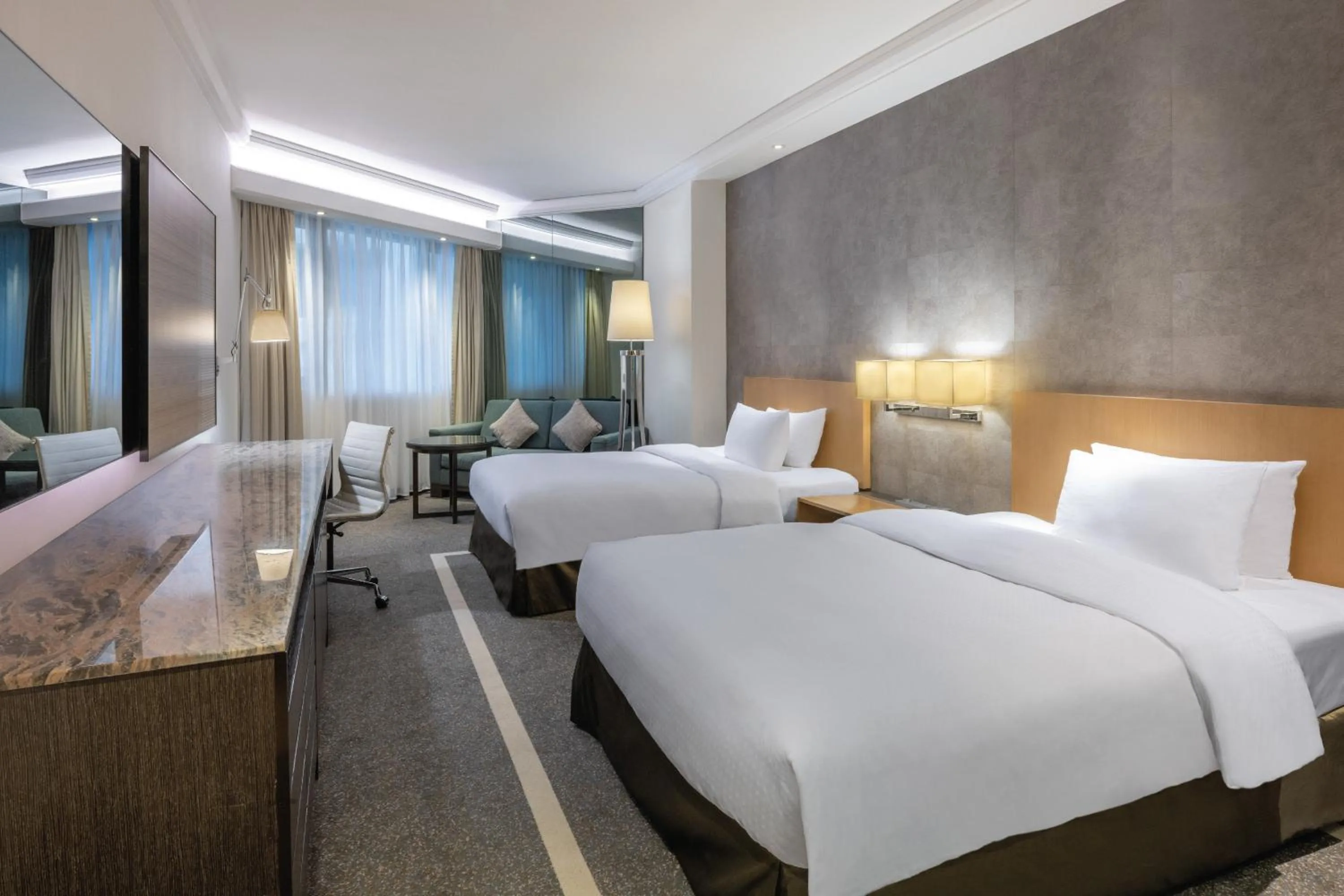 Photo of the whole room, Bed in Gateway Hotel, Marco Polo