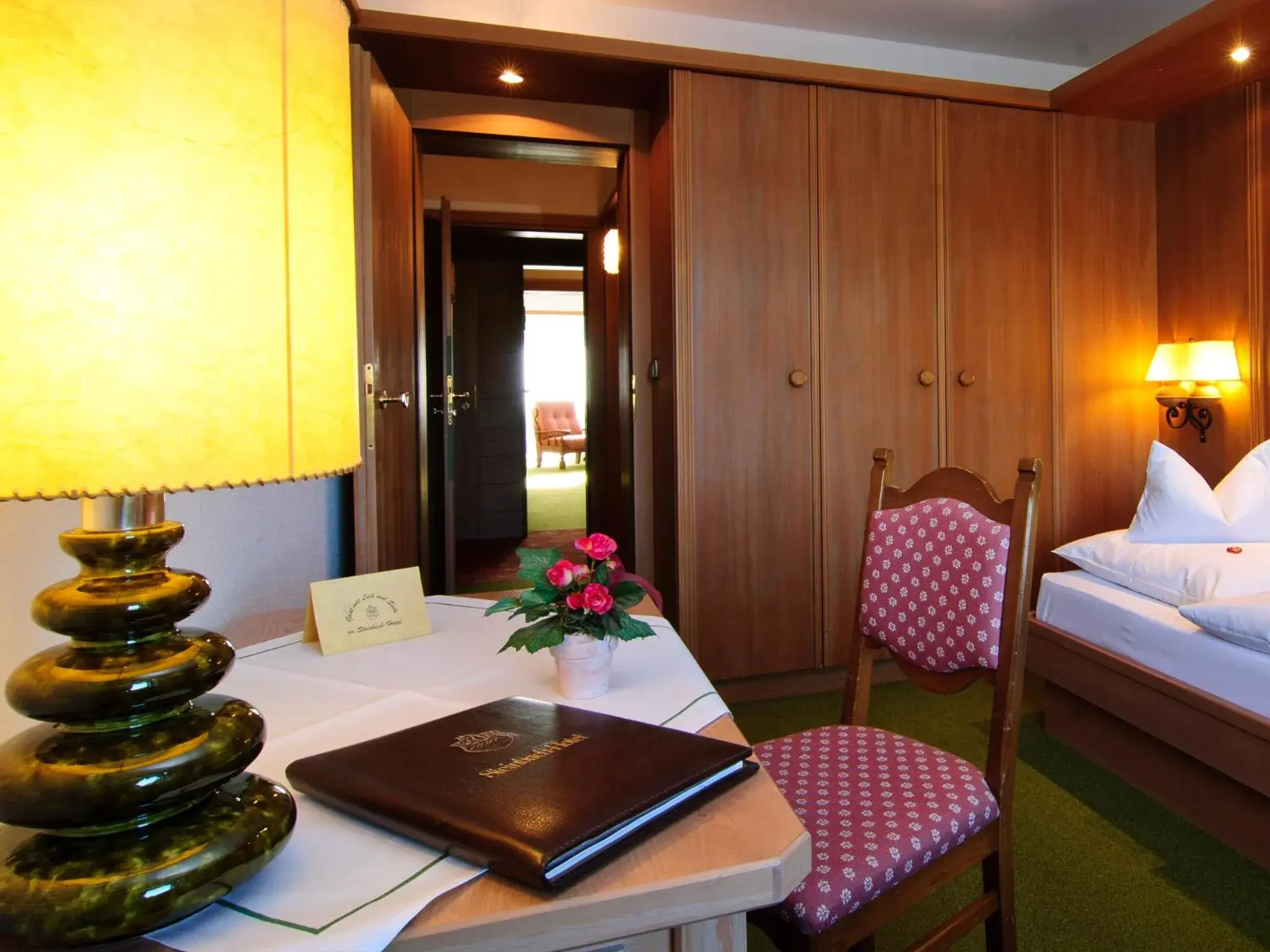 Single Room in Steinbach-Hotel Single Room in Steinbach-Hotel