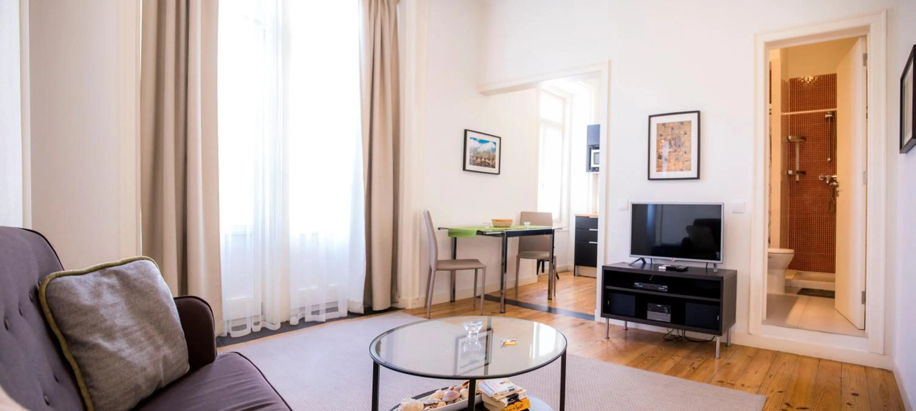 TV and multimedia in Apartamento Joaquim Tello