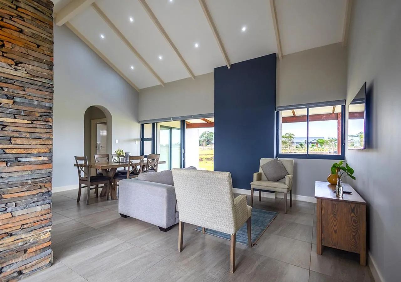 TV and multimedia in Hotel Olivewood