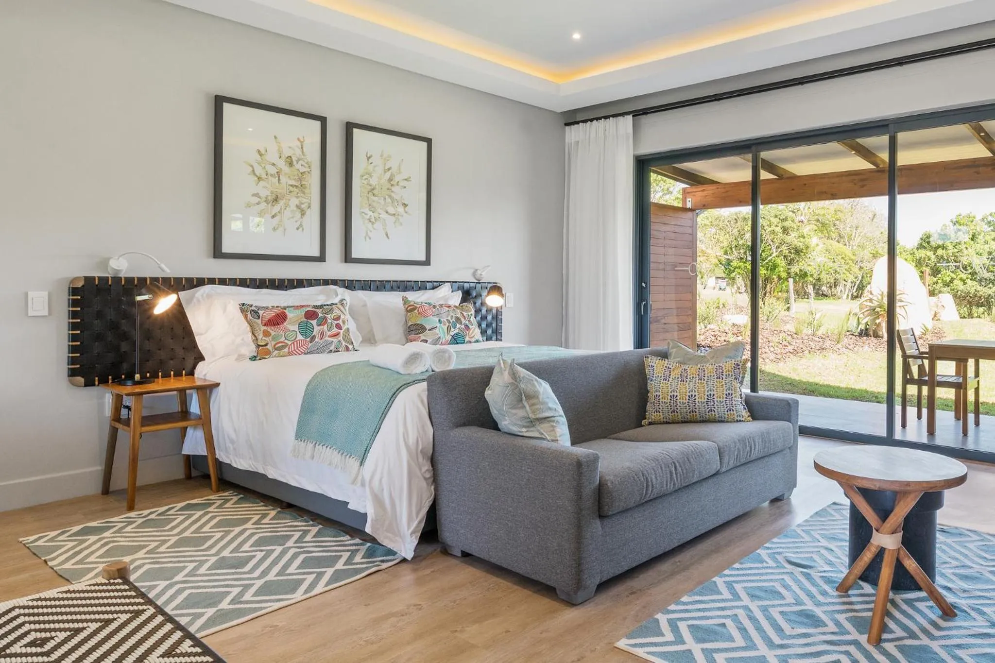 Bed in Hotel Olivewood