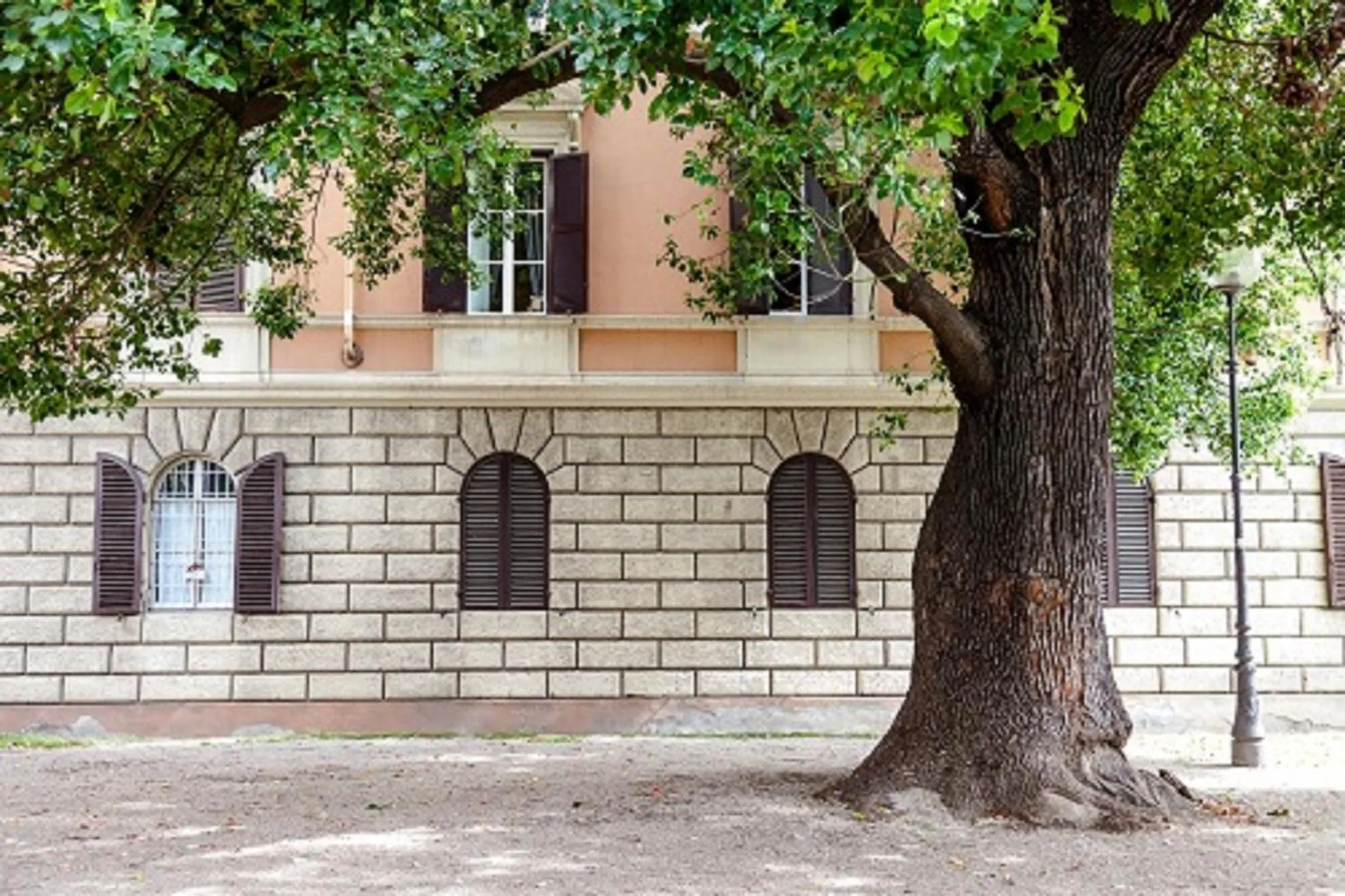 Facade/entrance in AmoRoma Suite