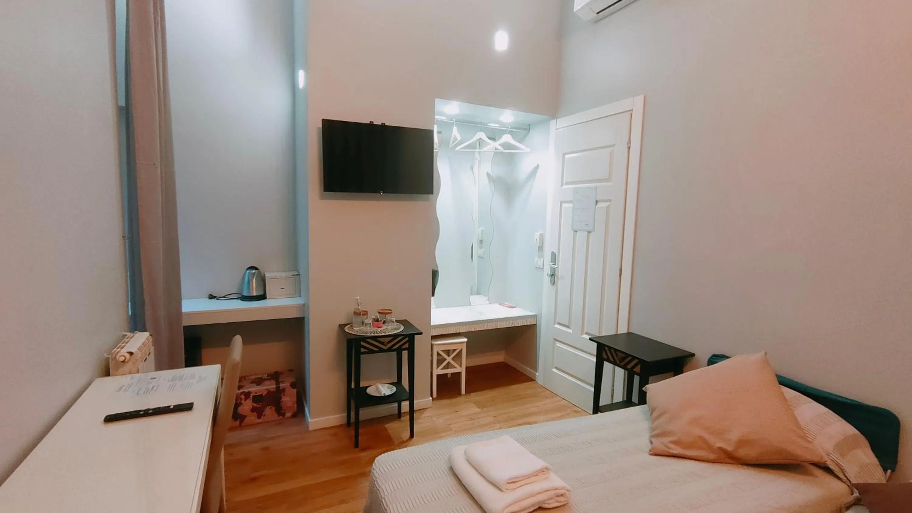 Bed in AmoRoma Suite