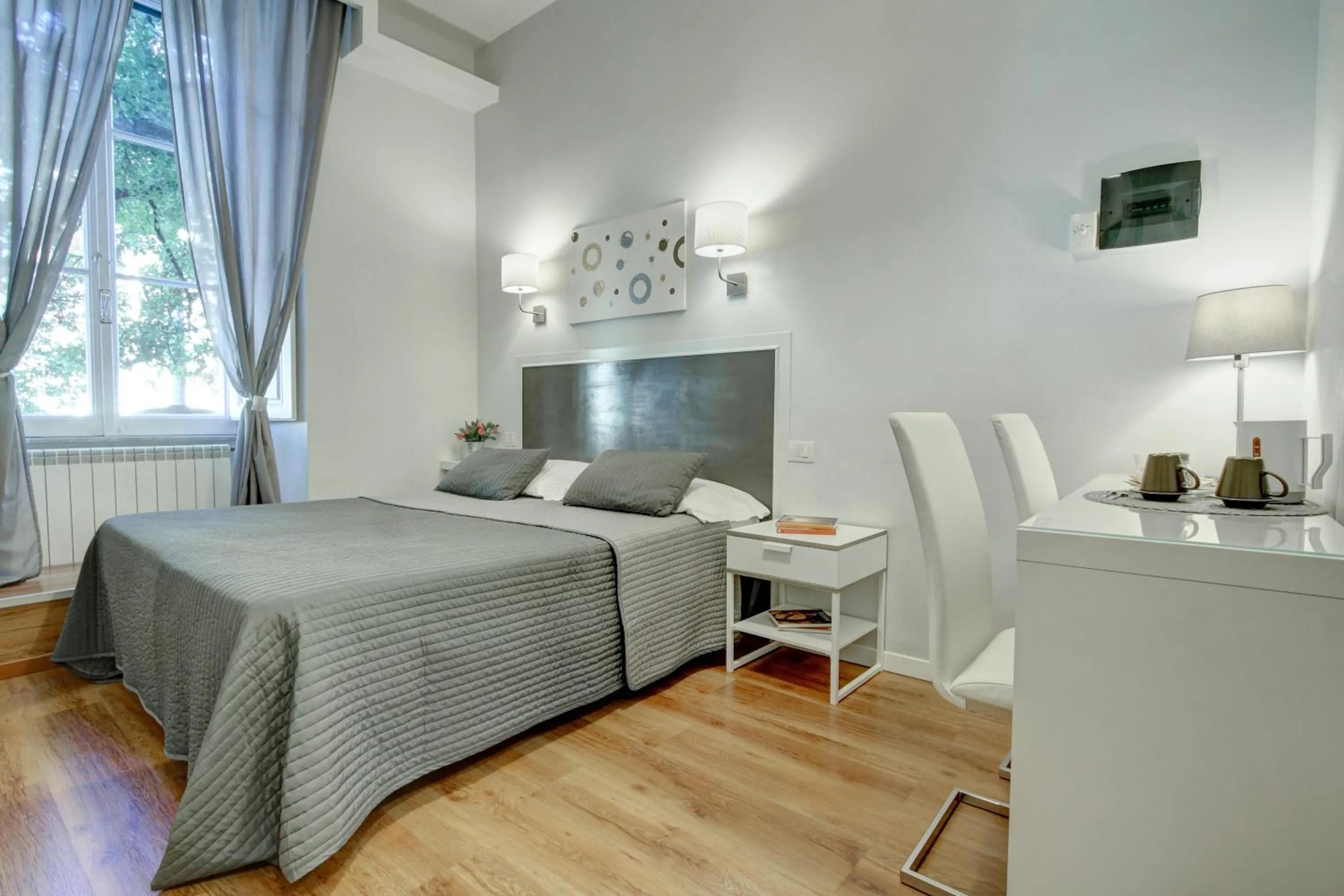 Bedroom, Bed in AmoRoma Suite