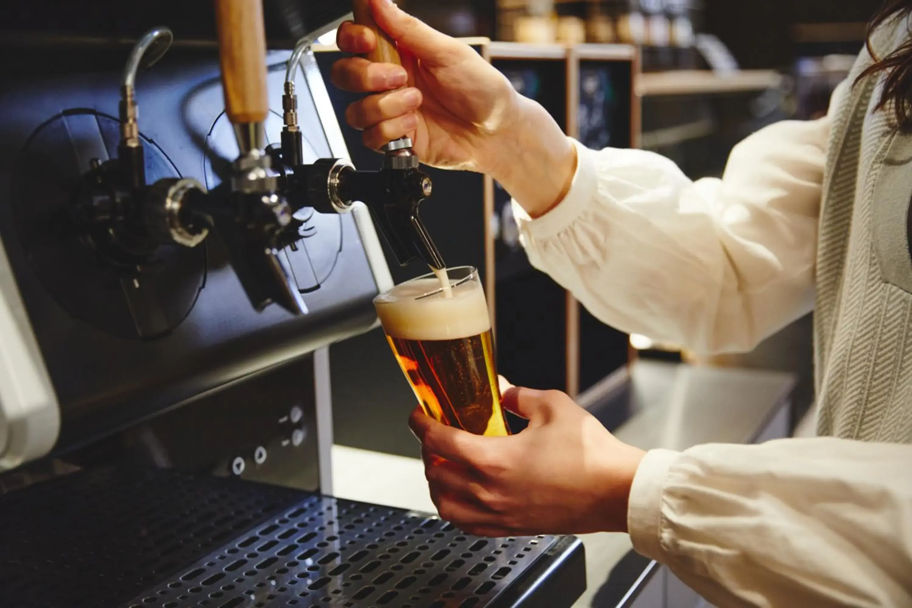 Lounge or bar in BEB5 Tsuchiura by Hoshino Resorts Lounge or bar in BEB5 Tsuchiura by Hoshino Resorts