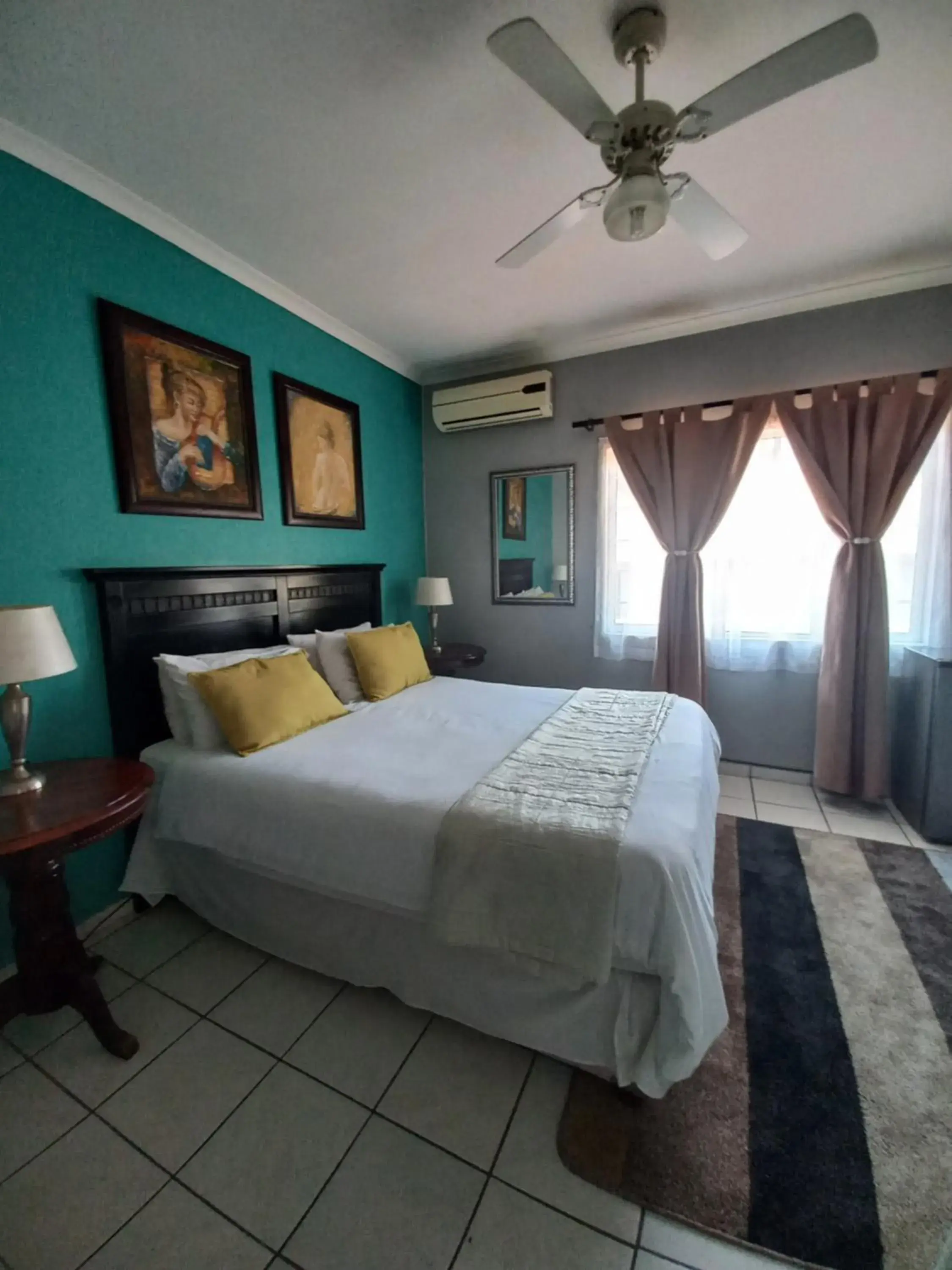 Classic Double Room - single occupancy in Bougainvillea BNB Classic Double Room - single occupancy in Bougainvillea BNB