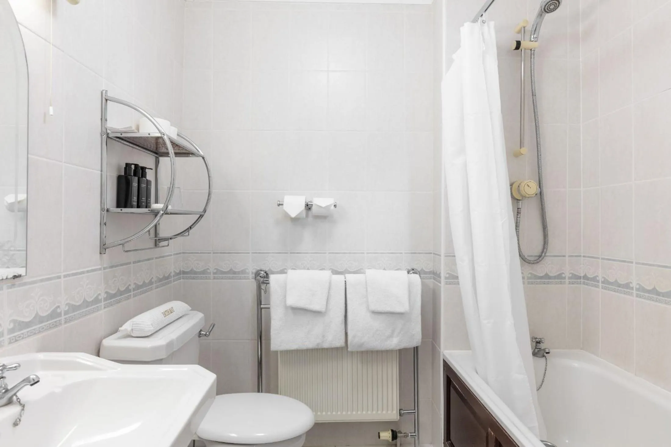 Bathroom in Cally Palace Hotel & Golf Course