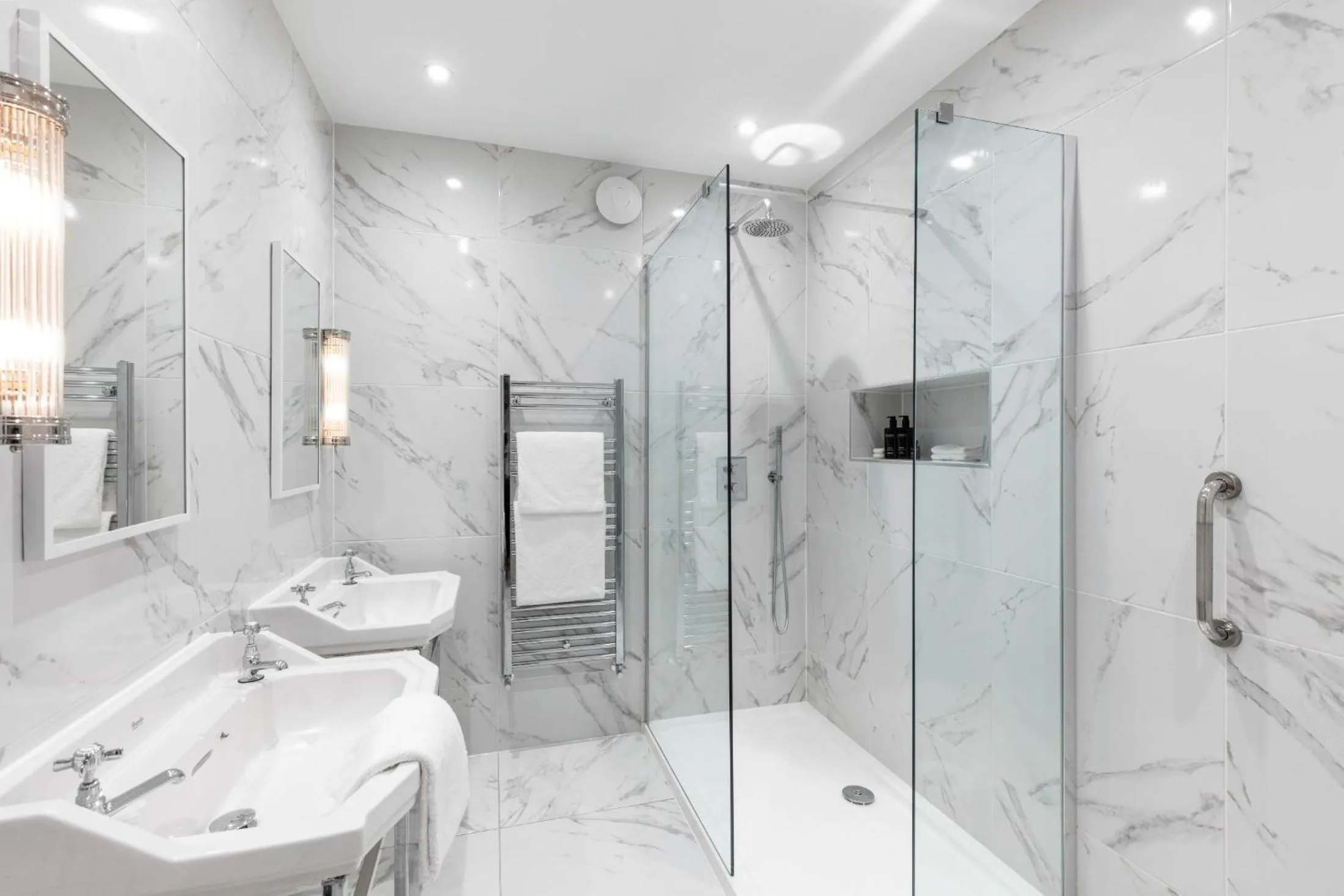 Bathroom in Cally Palace Hotel & Golf Course