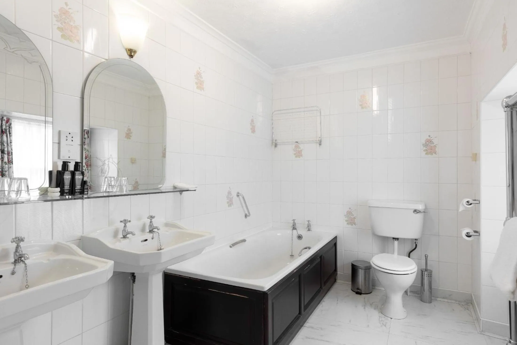 Bathroom in Cally Palace Hotel & Golf Course