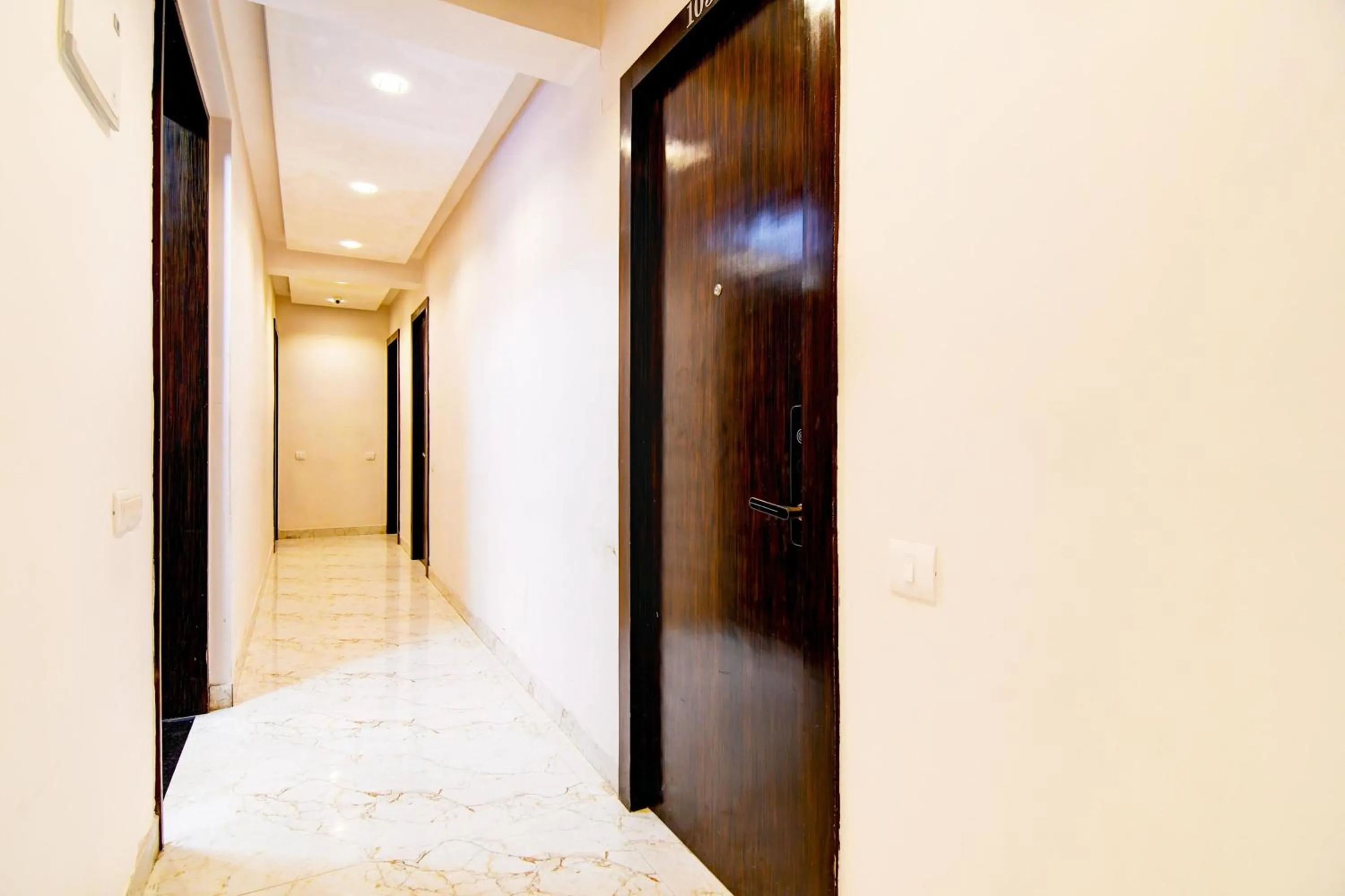 Lobby or reception in Super Townhouse New Town Formerly Krish Residency