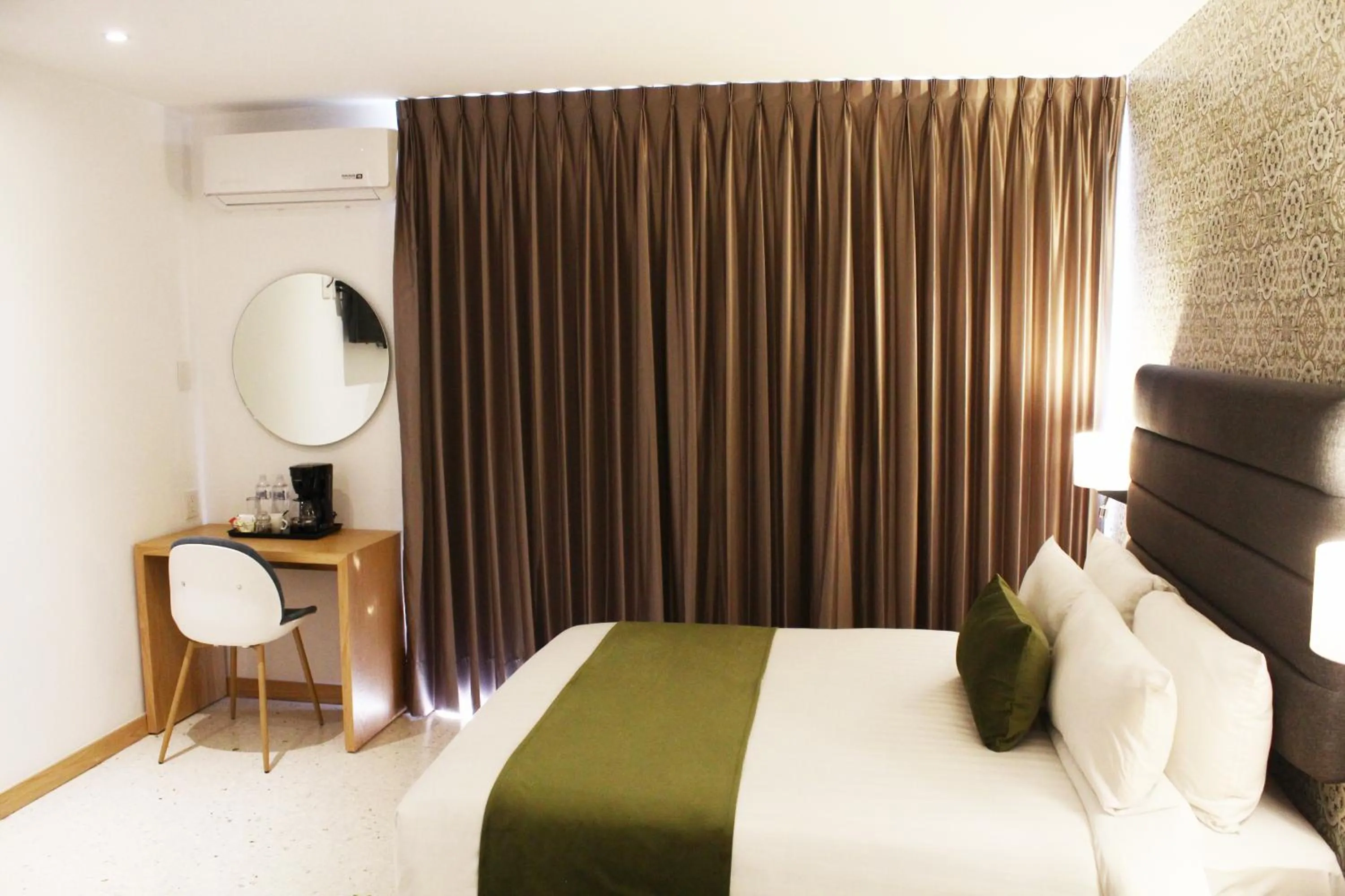 Bed in Hotel Ros Gaud