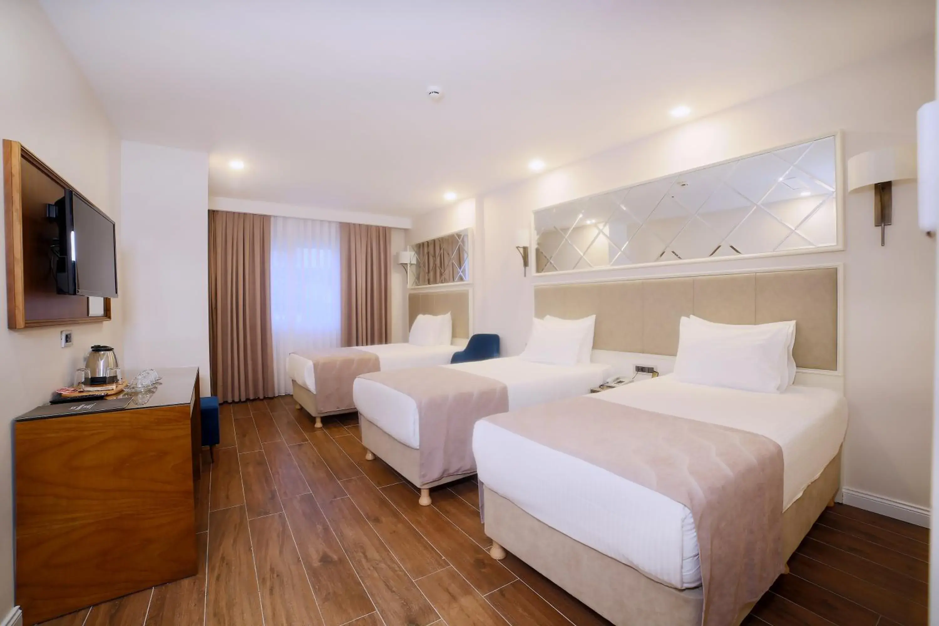 Photo of the whole room, Bed in SORRISO HOTEL DUE Photo of the whole room, Bed in SORRISO HOTEL DUE