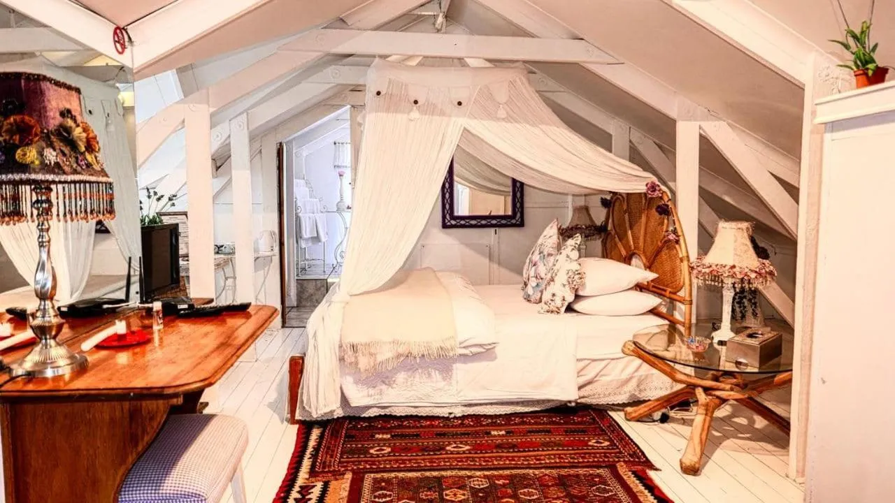 Bed in Annies Cottage