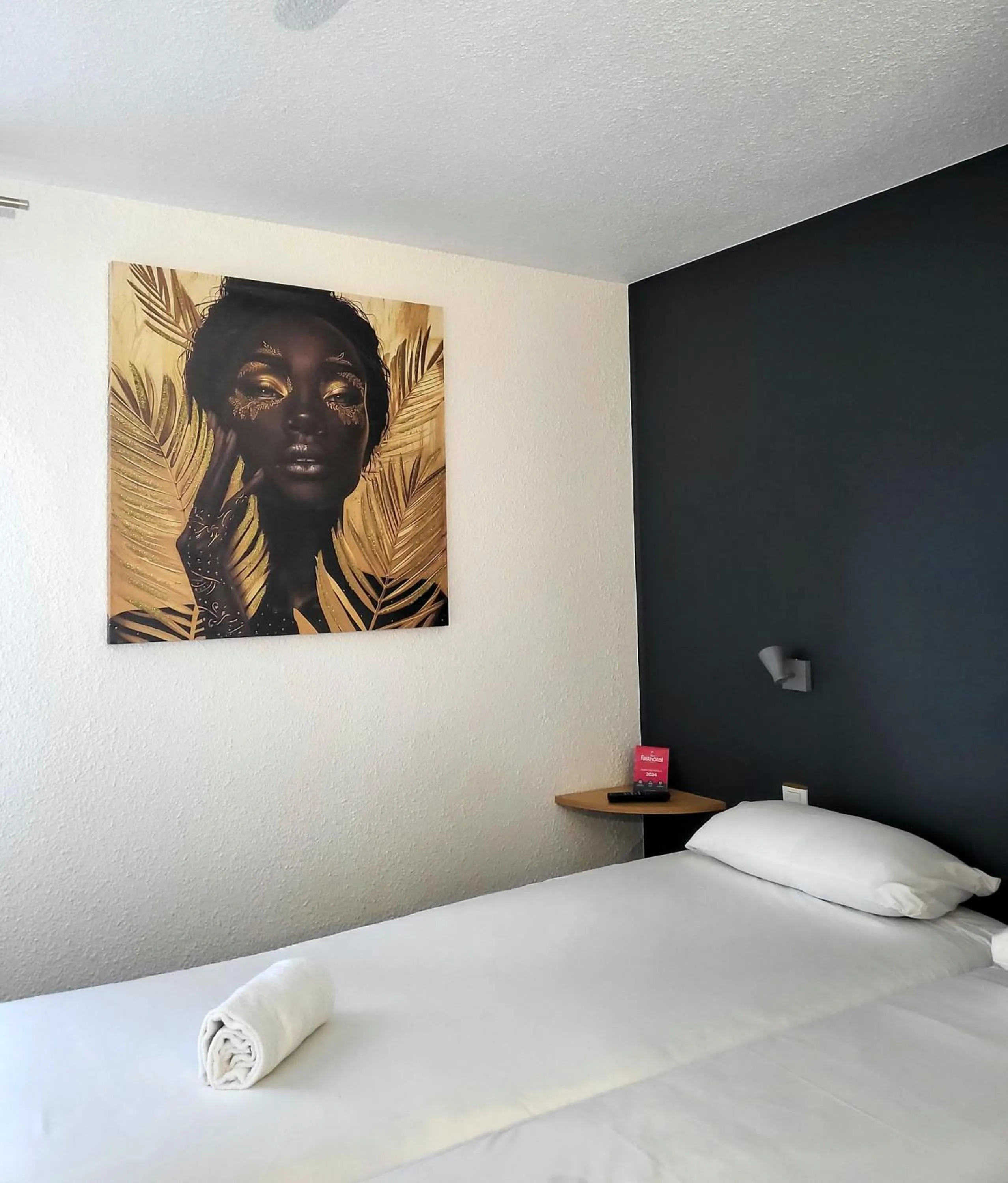 Toilet, Bed in Fasthôtel Limoges Nord - FH Confort