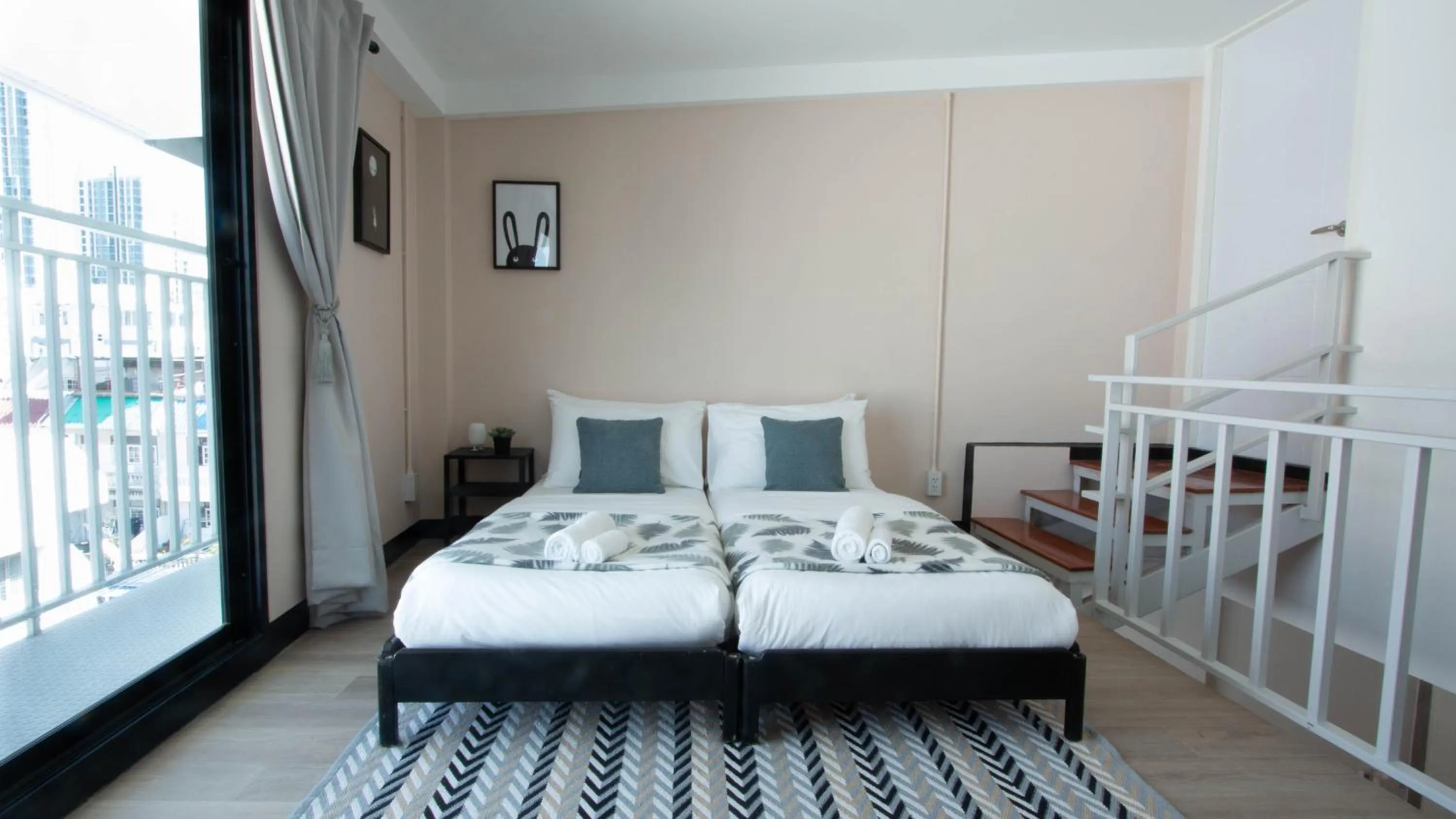 Bed in Airee Premier Residence